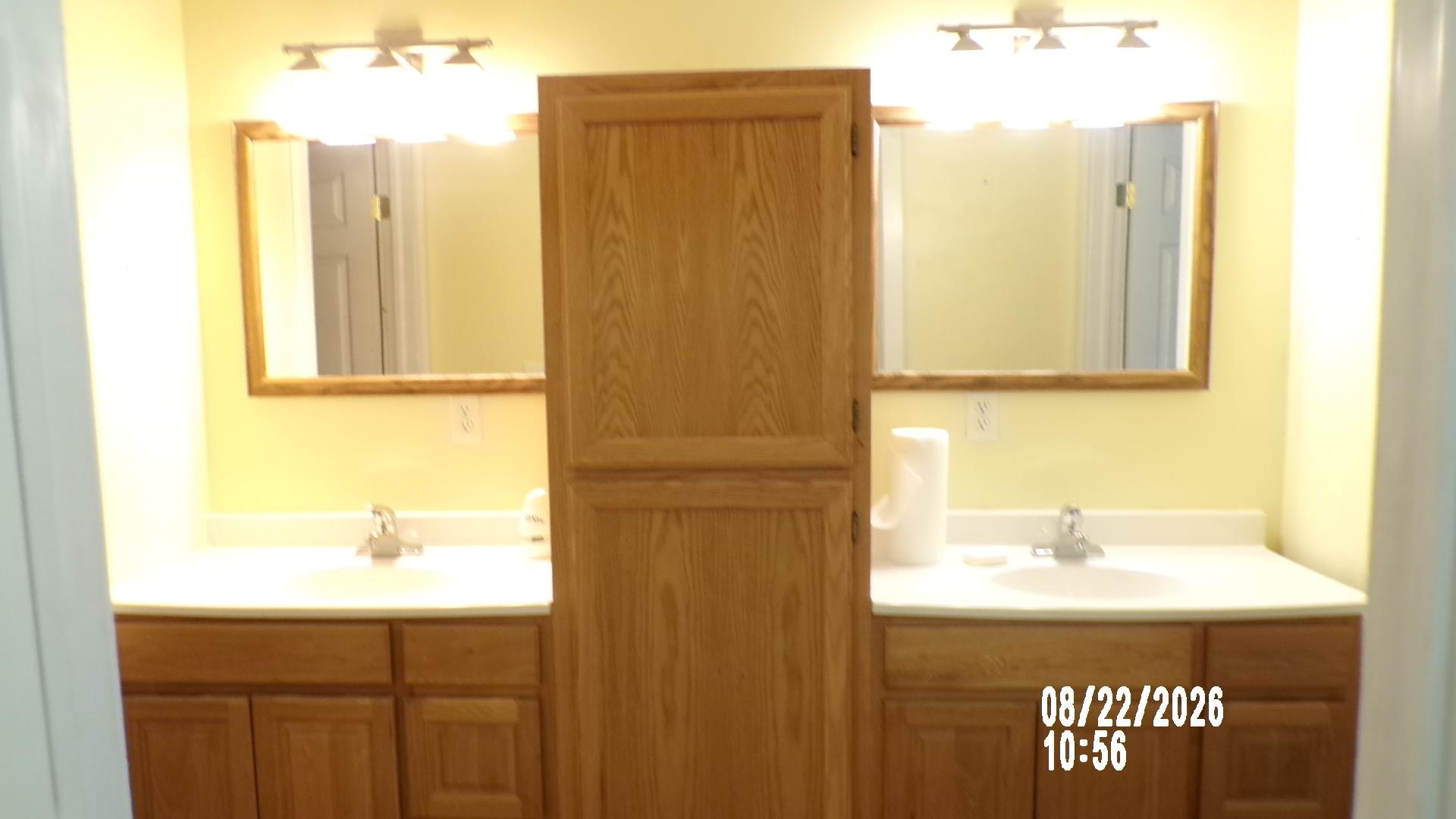 7530 N Broadway Ave Property Photo 21