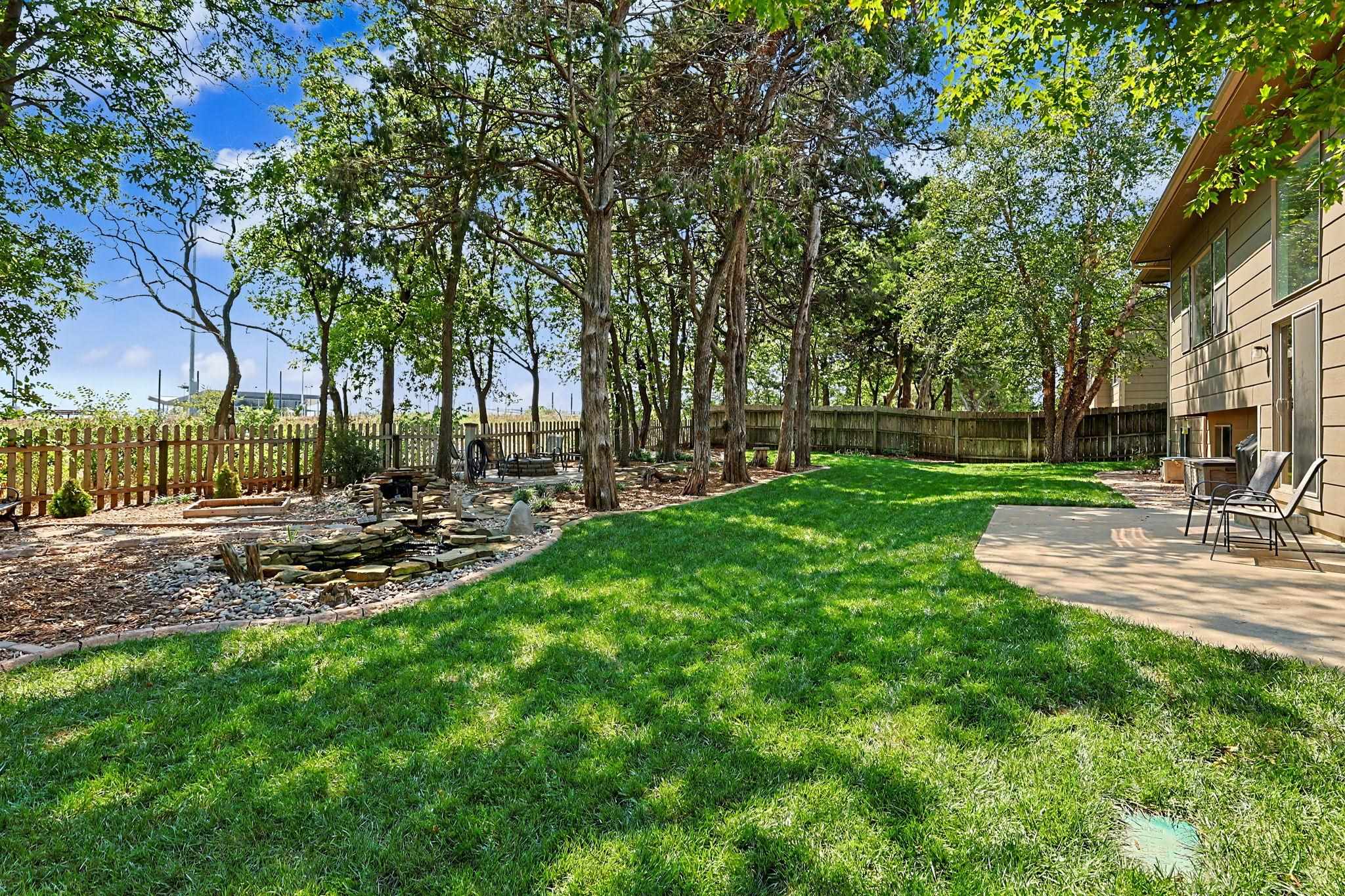 1431 E Summerlyn Property Photo 34