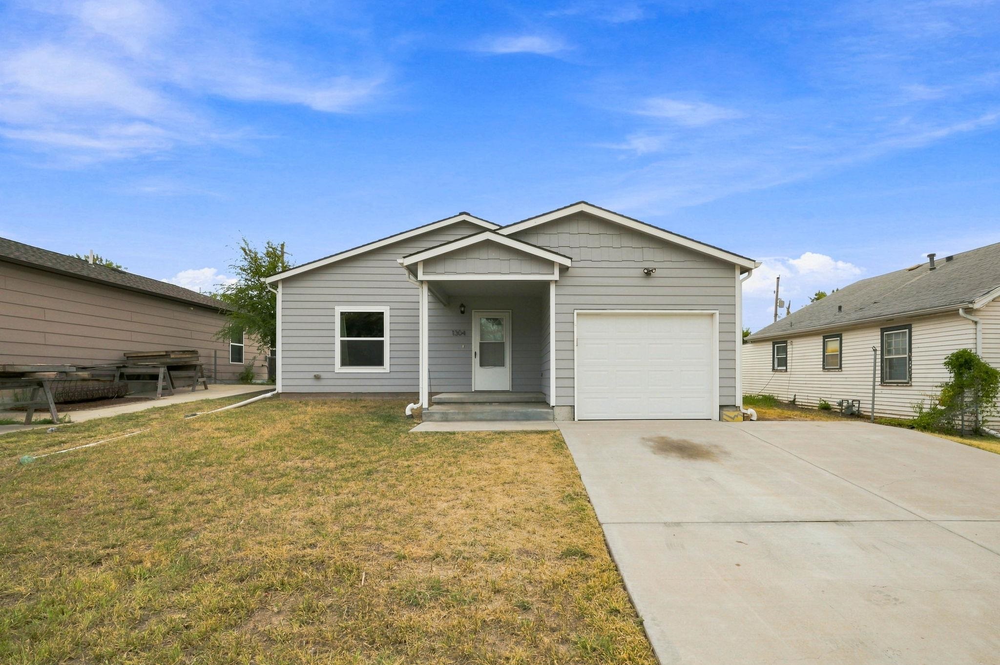 1304 N Lorraine Ave Property Photo 1