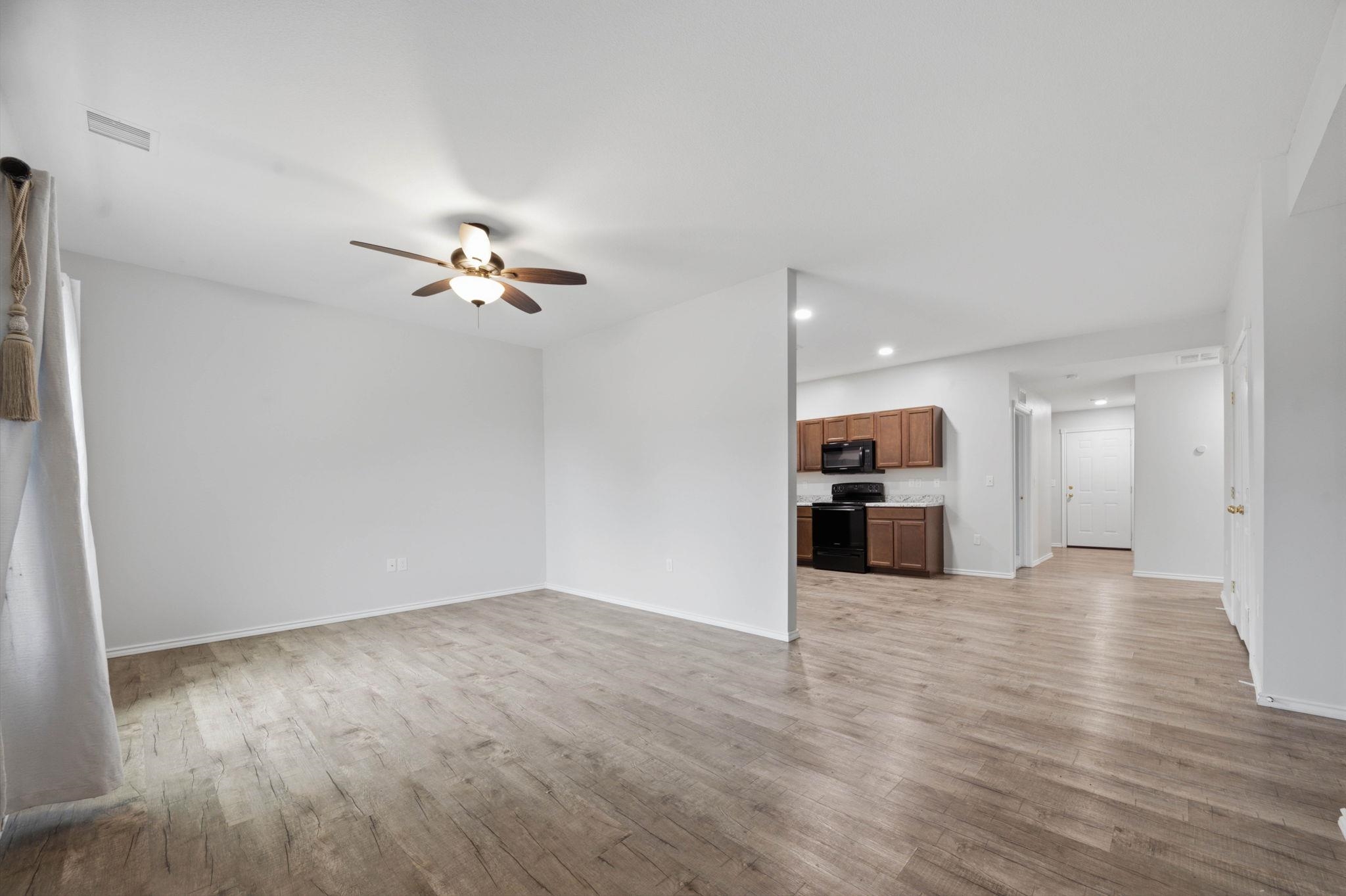 1304 N Lorraine Ave Property Photo 6