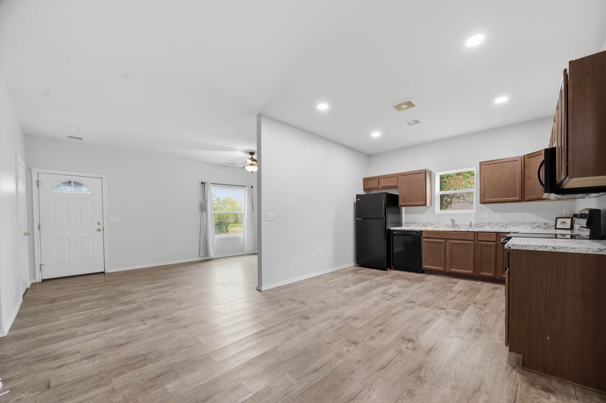 1304 N Lorraine Ave Property Photo 10