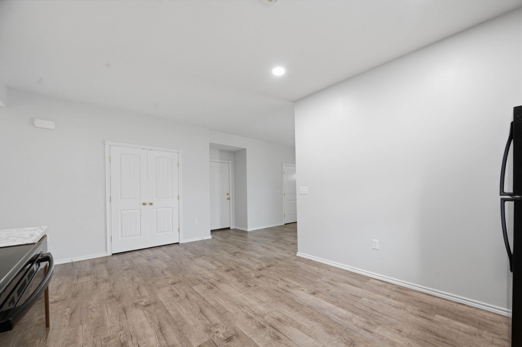 1304 N Lorraine Ave Property Photo 12