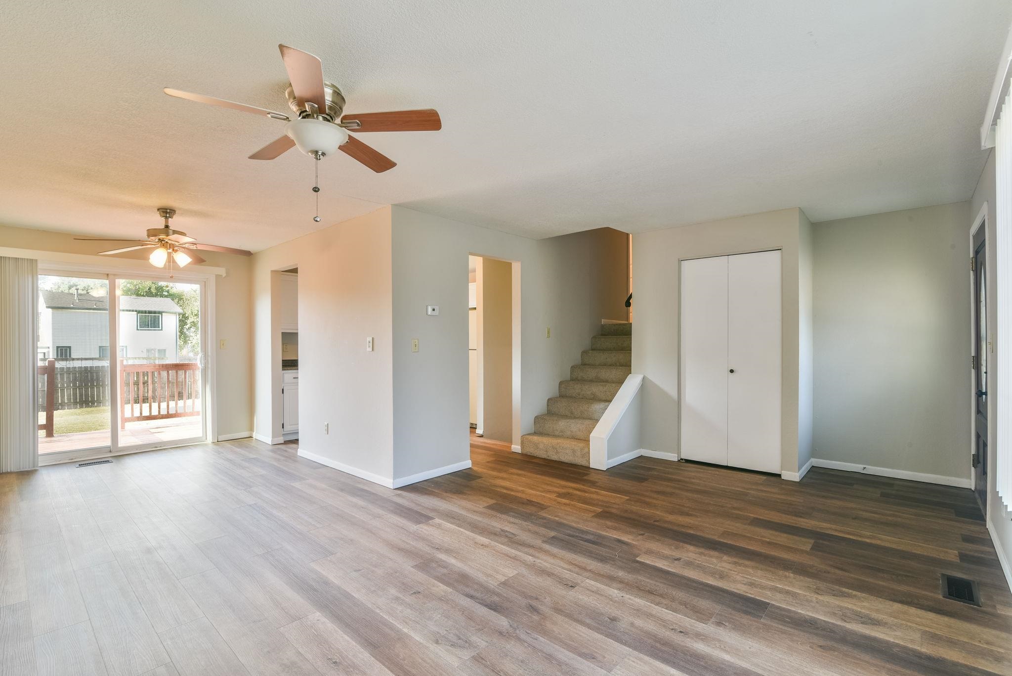 3208 N Cranberry Property Photo 8
