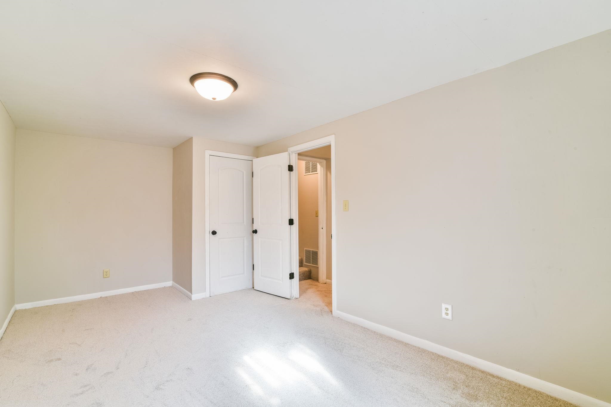3208 N Cranberry Property Photo 24