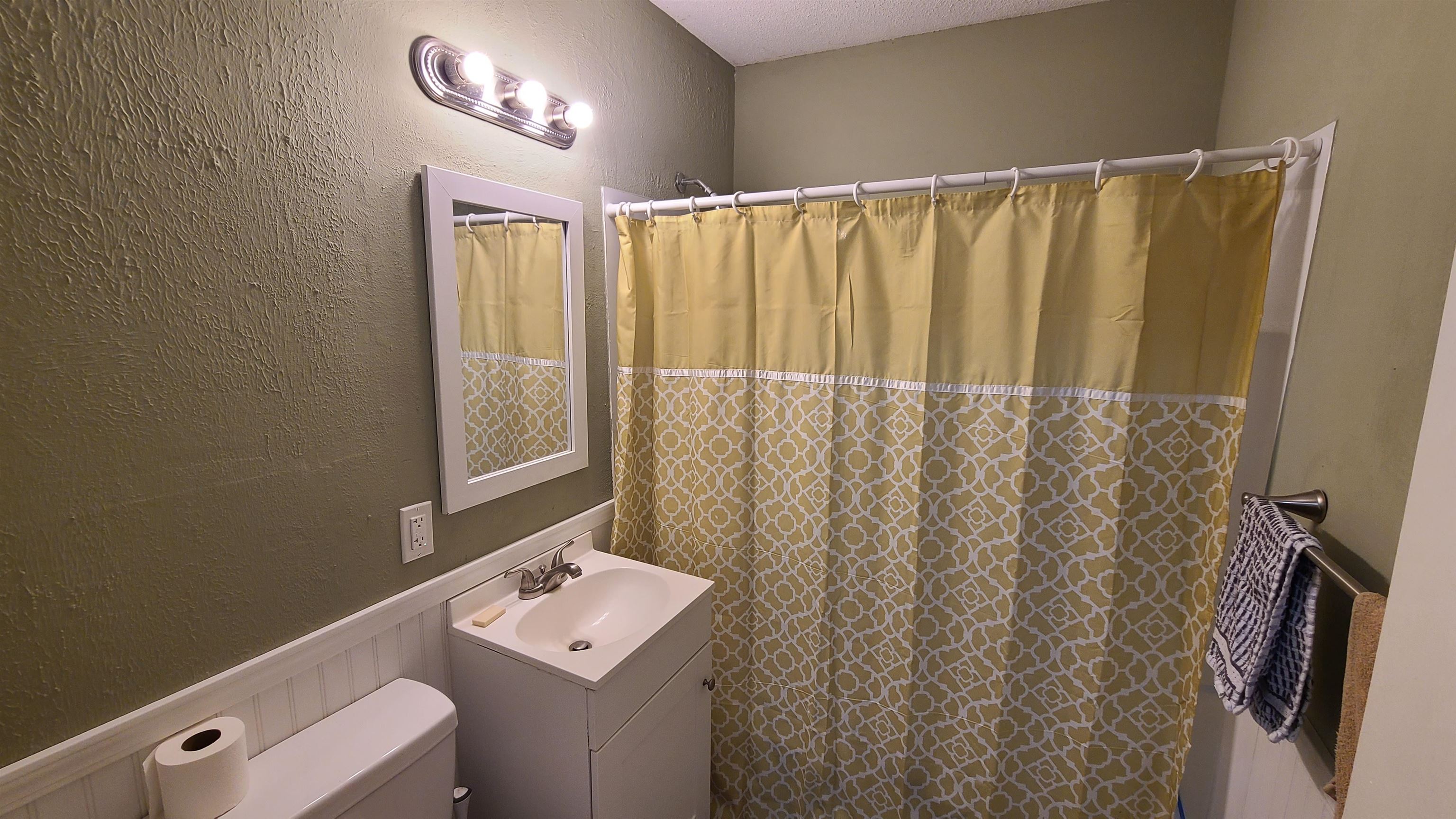 2214 S Pinecrest Ave Property Photo 12