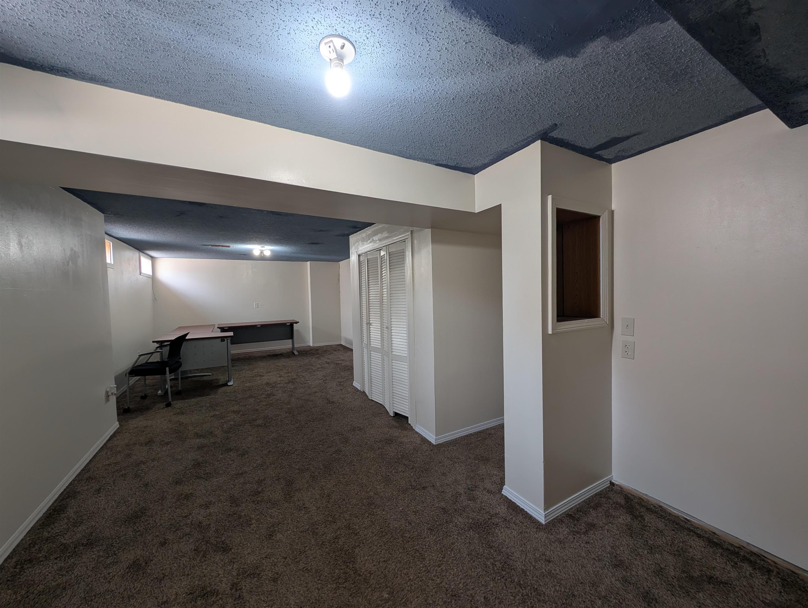 1818 N Park Pl Property Photo 16