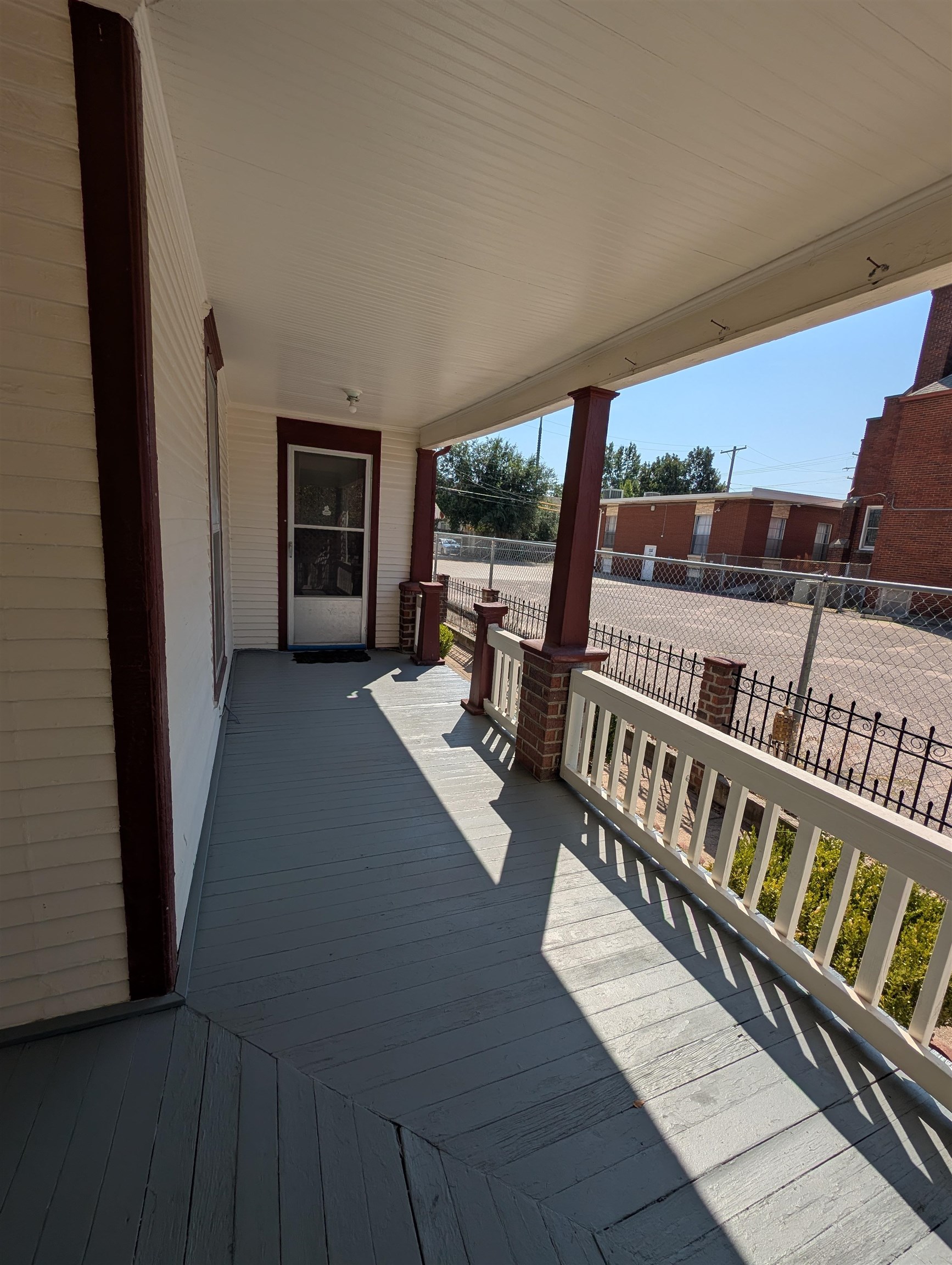 1818 N Park Pl Property Photo 20