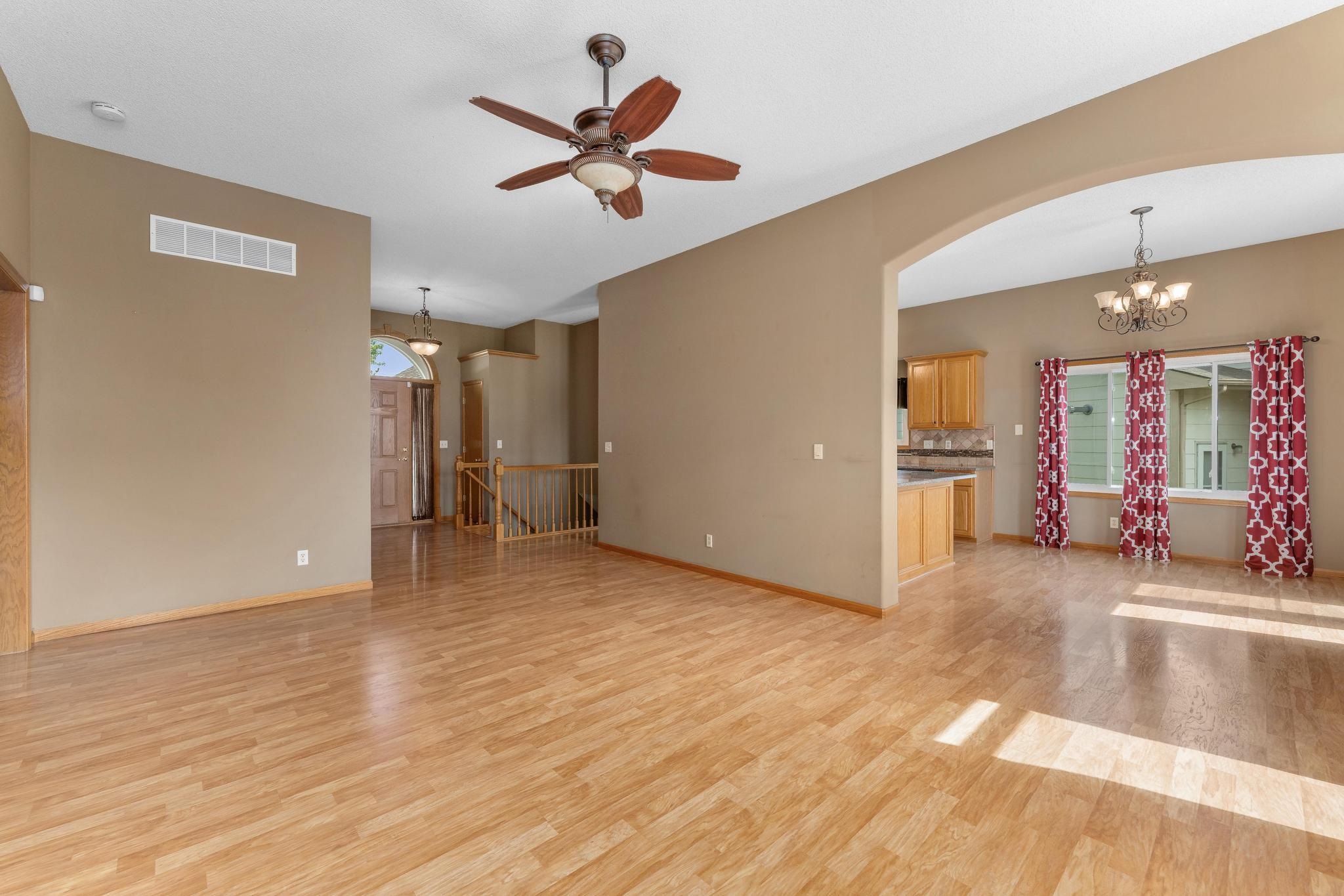 11421 W Central Park St Property Photo 5