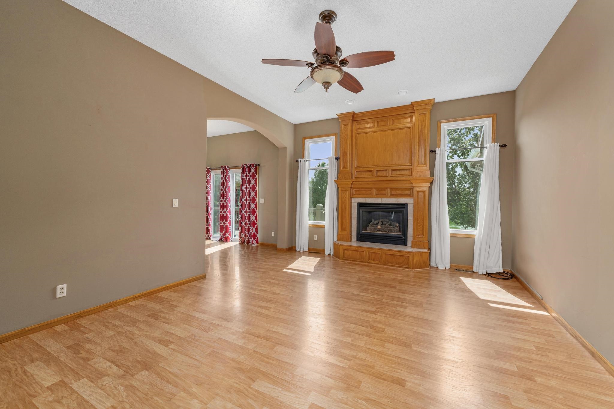 11421 W Central Park St Property Photo 6