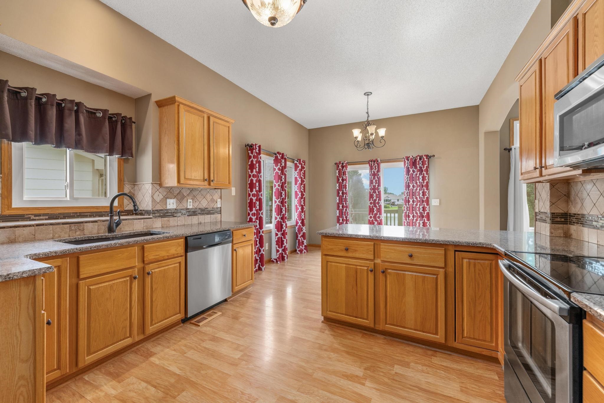 11421 W Central Park St Property Photo 14