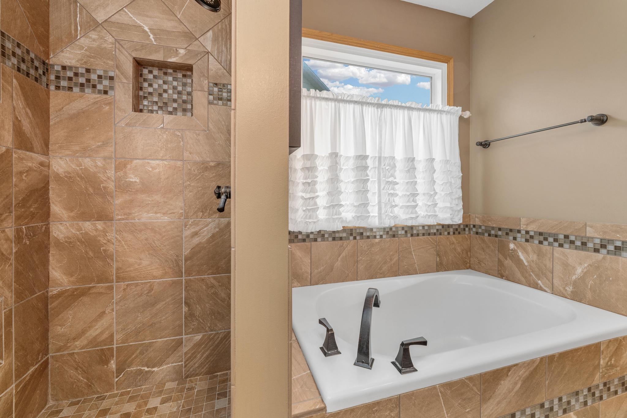 11421 W Central Park St Property Photo 17