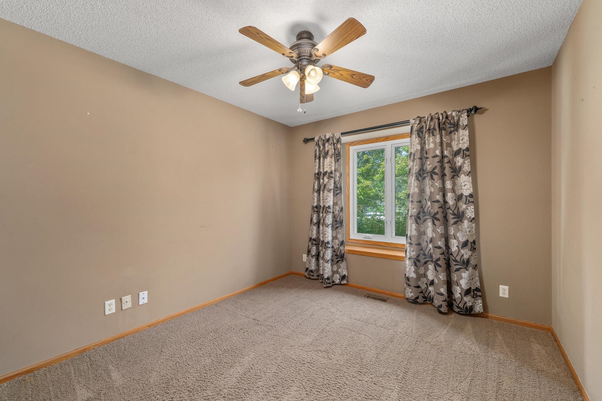 11421 W Central Park St Property Photo 18