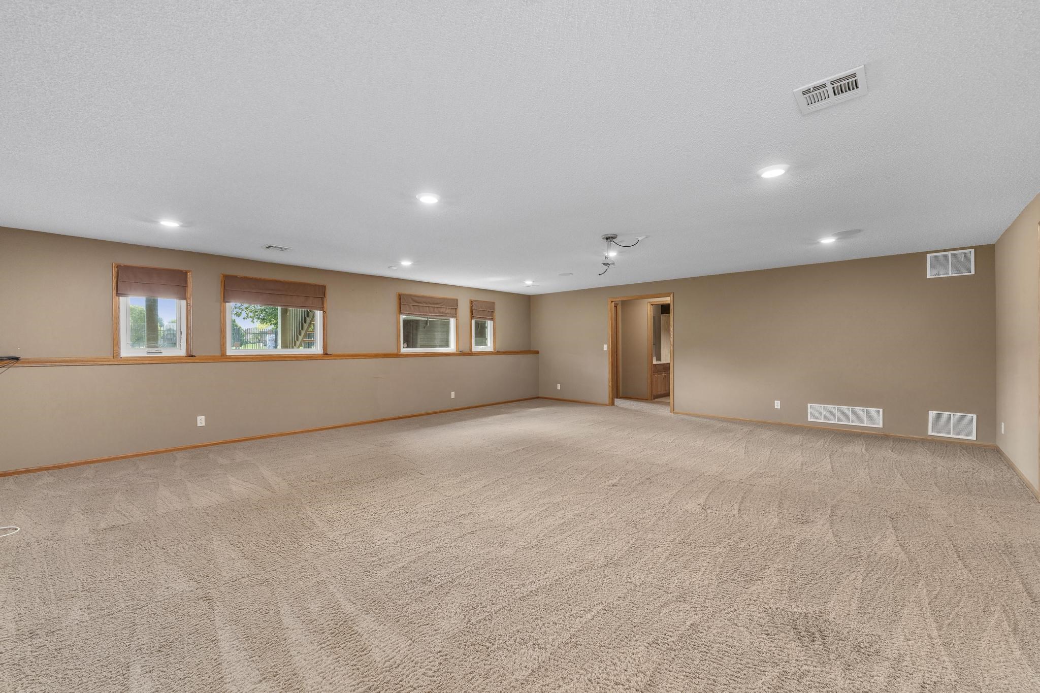 11421 W Central Park St Property Photo 24