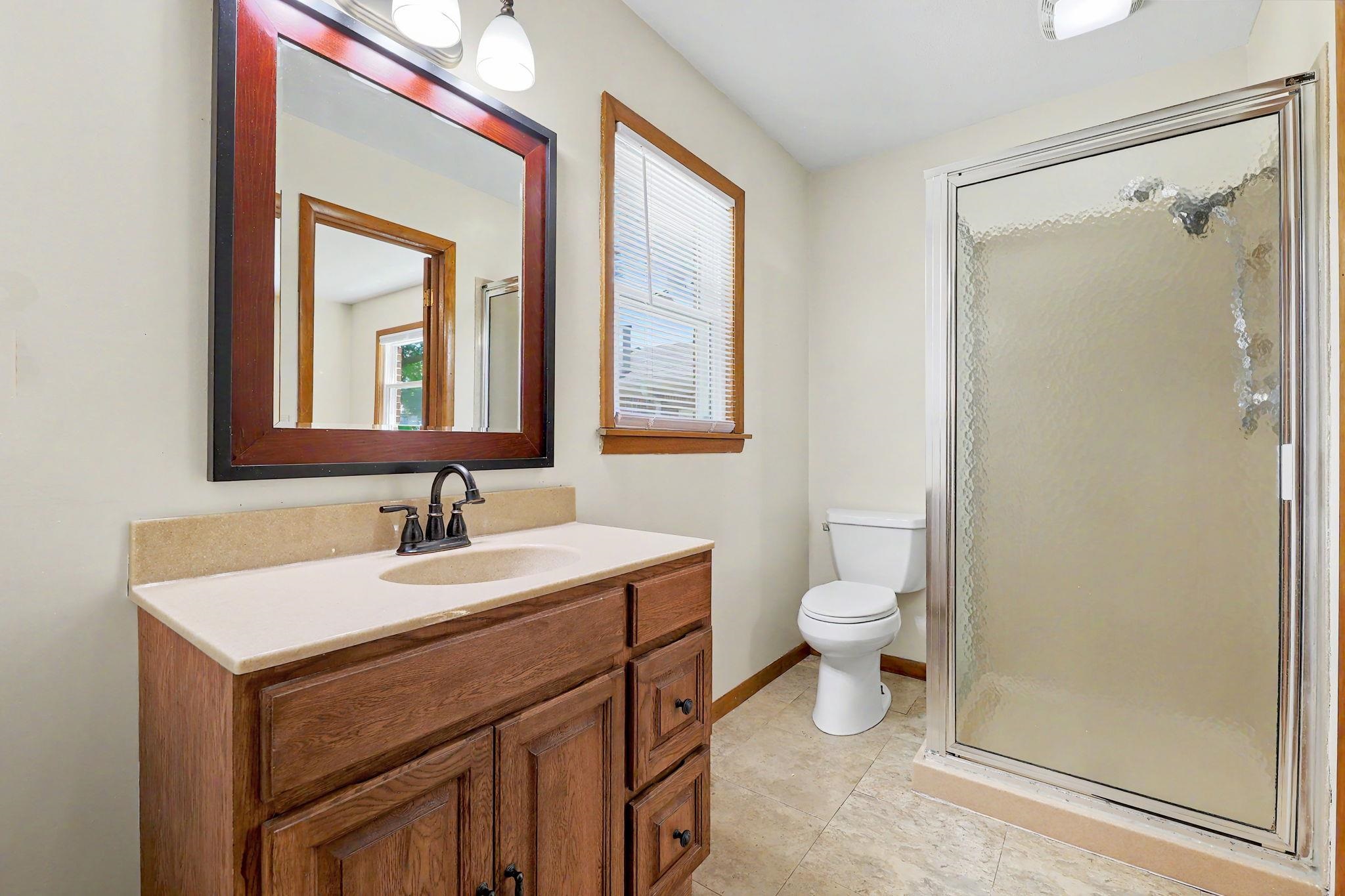 1430 N Mount Carmel Ave Property Photo 16