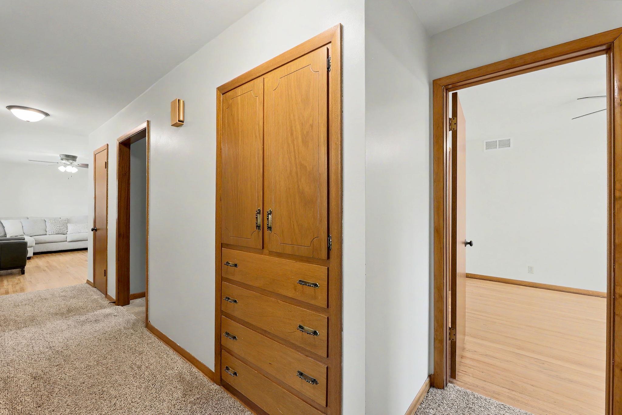 1430 N Mount Carmel Ave Property Photo 25