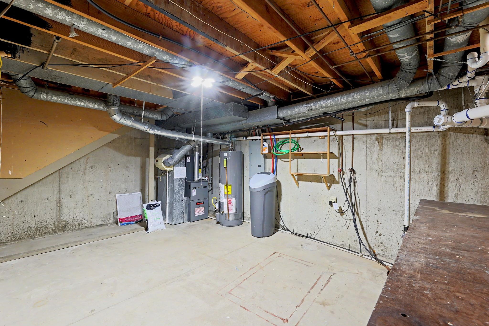 1430 N Mount Carmel Ave Property Photo 32