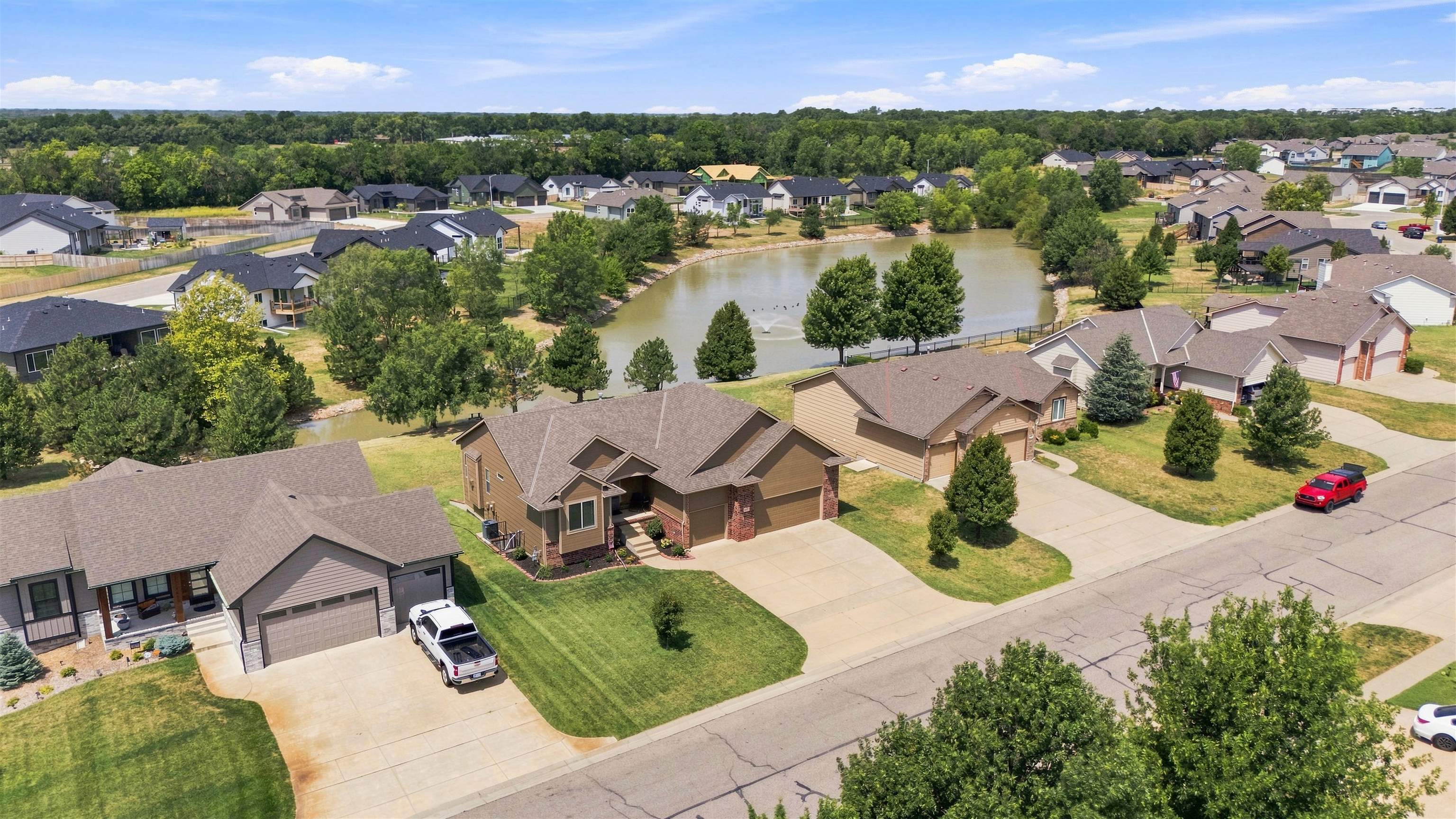 4703 N Marblefalls Property Photo 3
