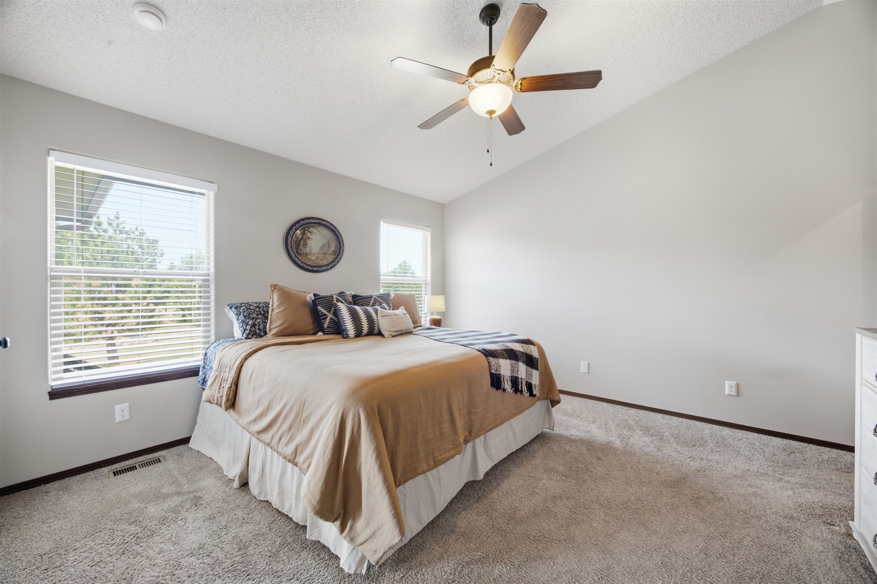 4703 N Marblefalls Property Photo 15