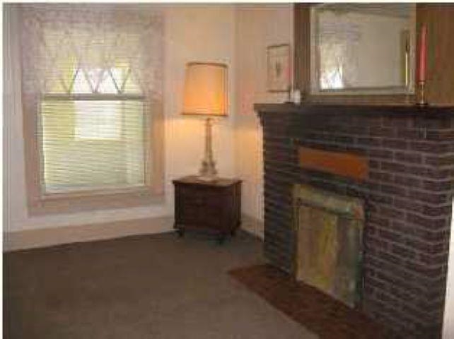 1807 W Maple Property Photo 3