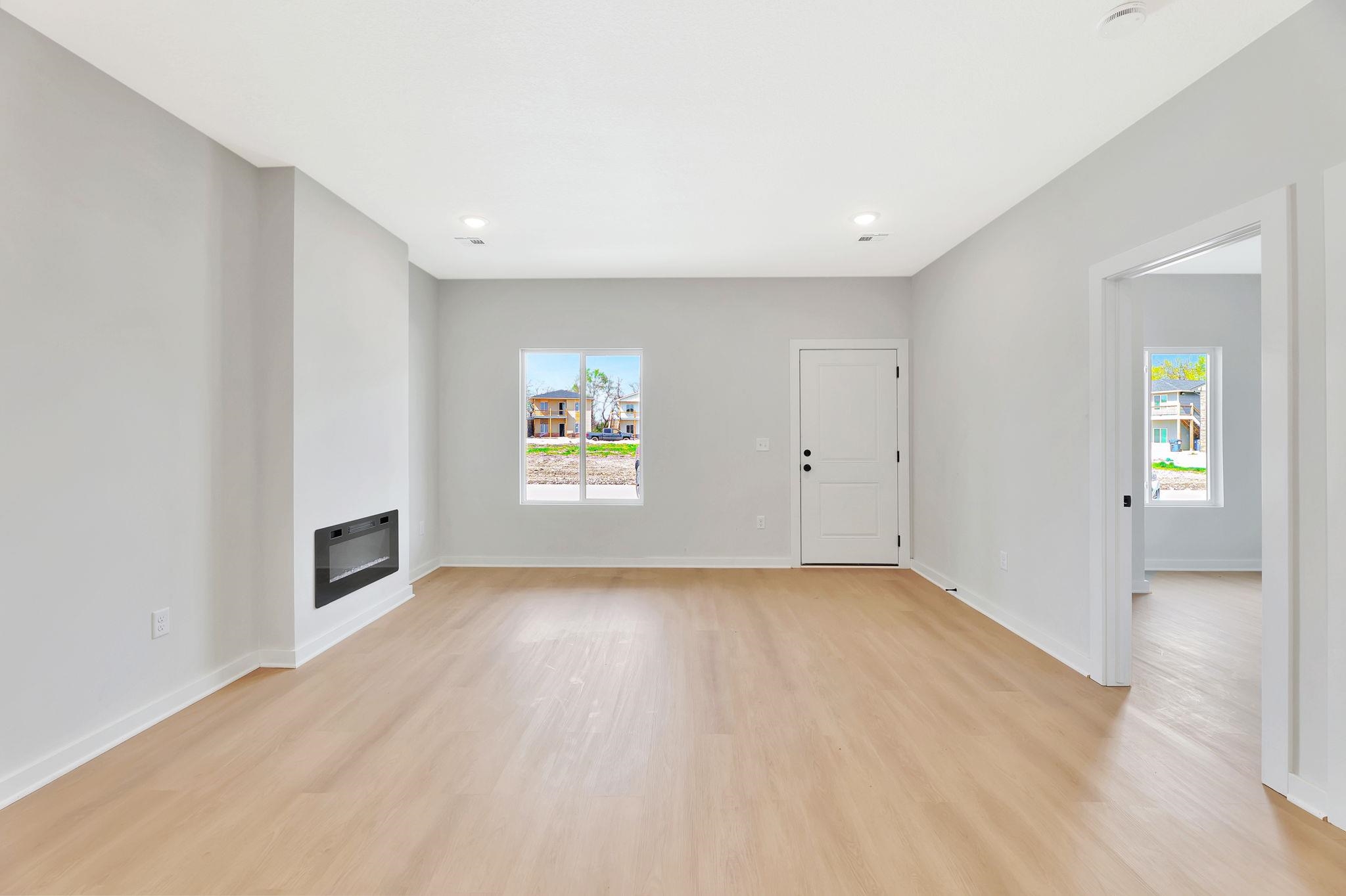 5534-5536 N Bressler Property Photo 8