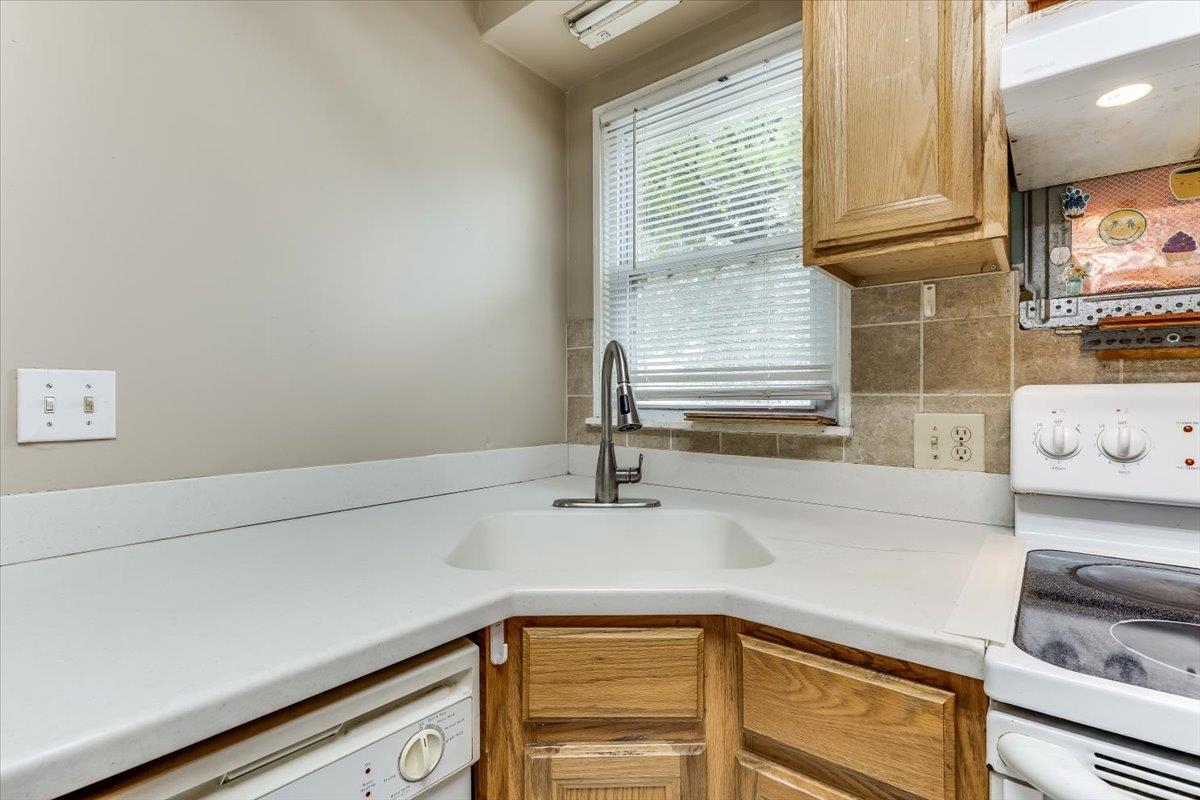 314 W Carlyle St Property Photo 14