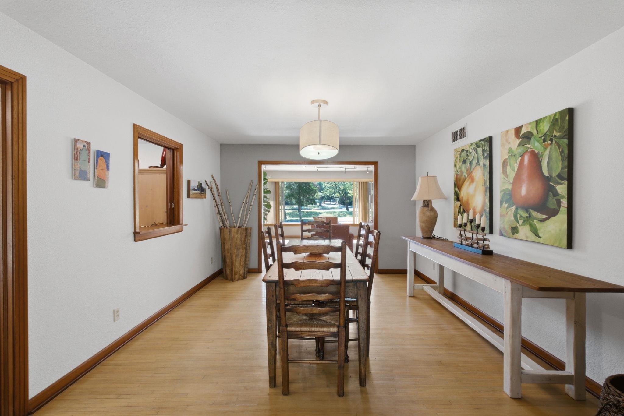 401 N Brookside Property Photo 10