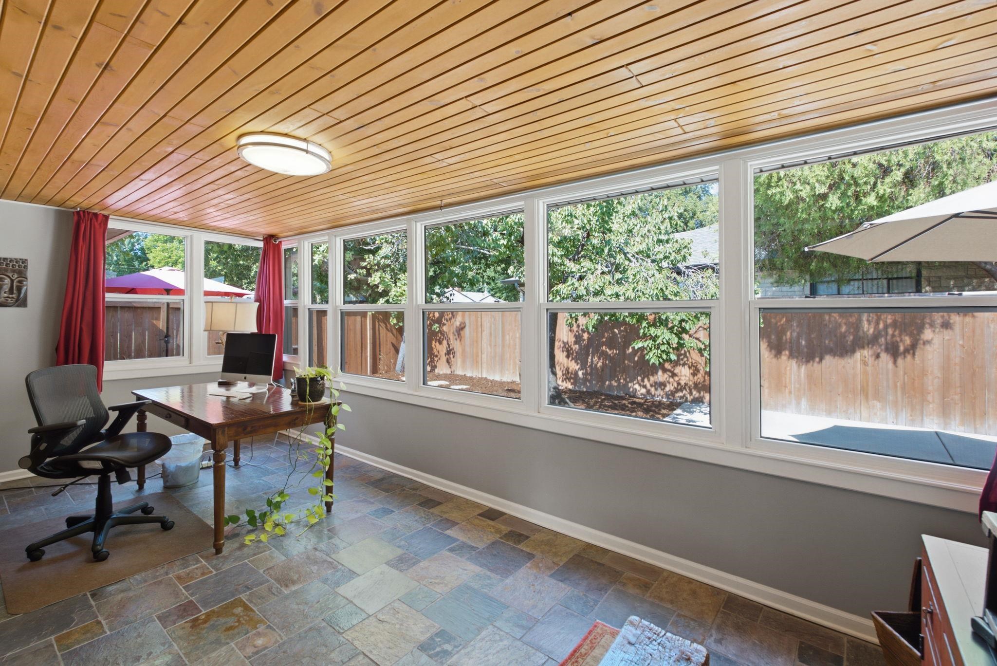 401 N Brookside Property Photo 13