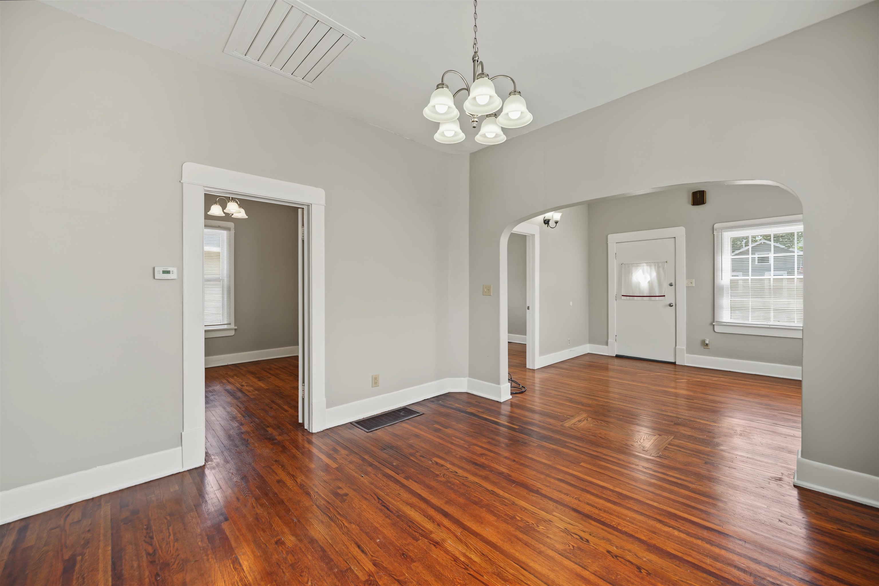 442 Putnam Ave. Property Photo 6