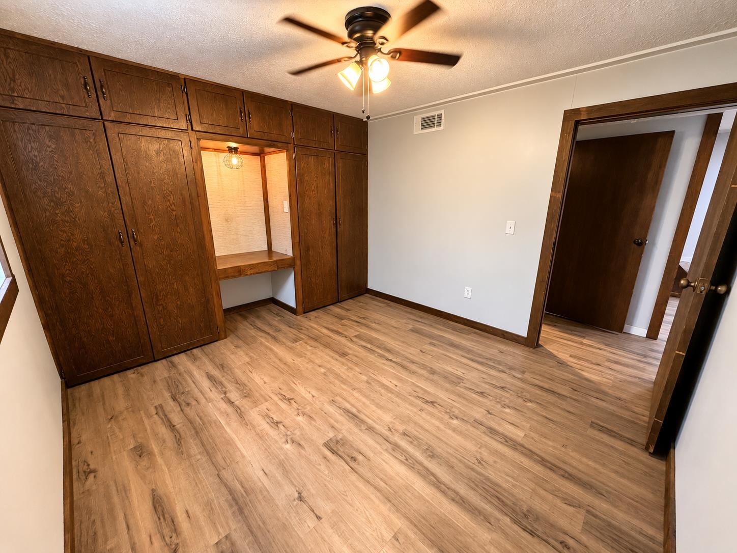 8232 N Prairie Lake Rd Property Photo 16