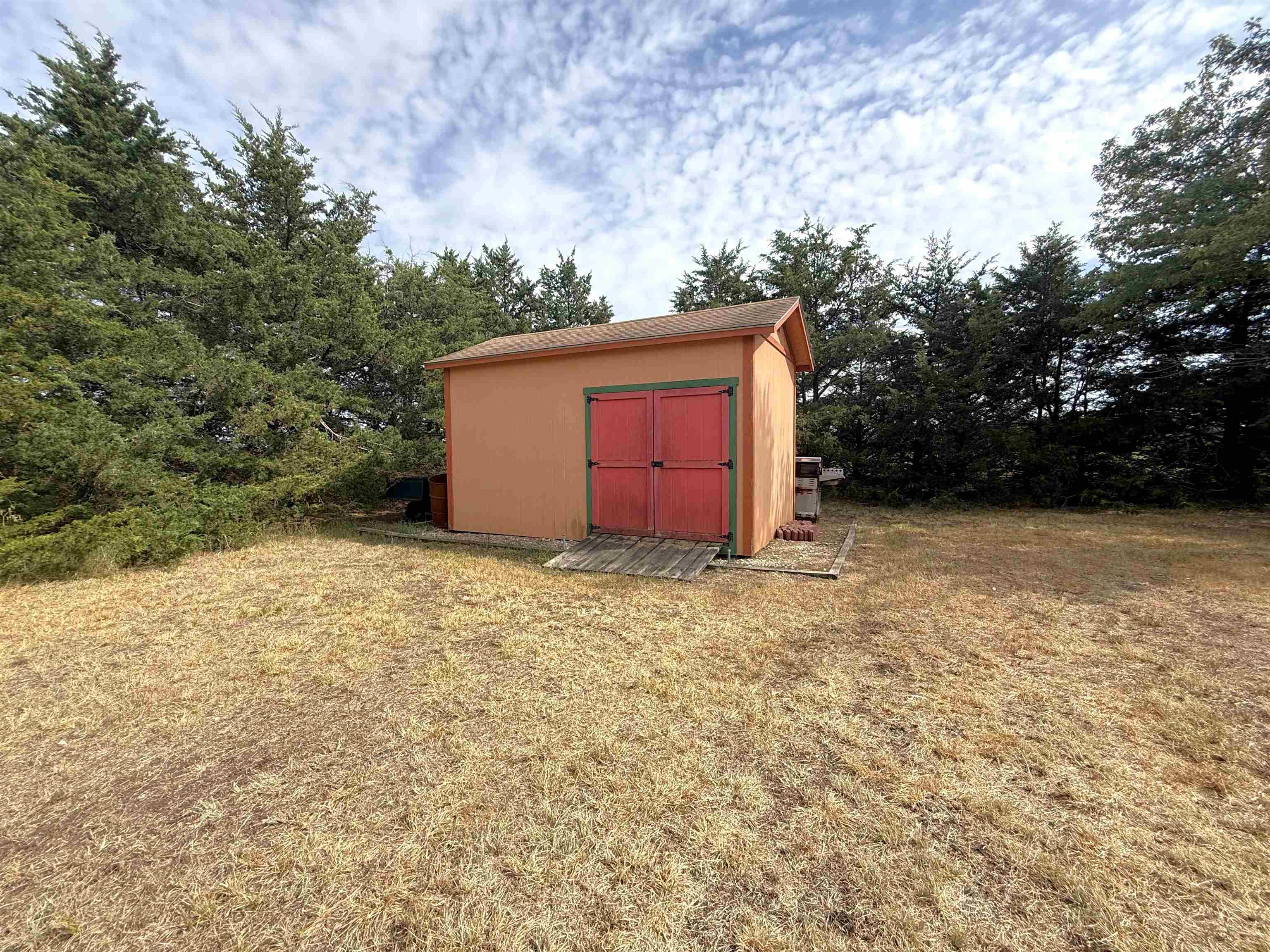 8232 N Prairie Lake Rd Property Photo 28
