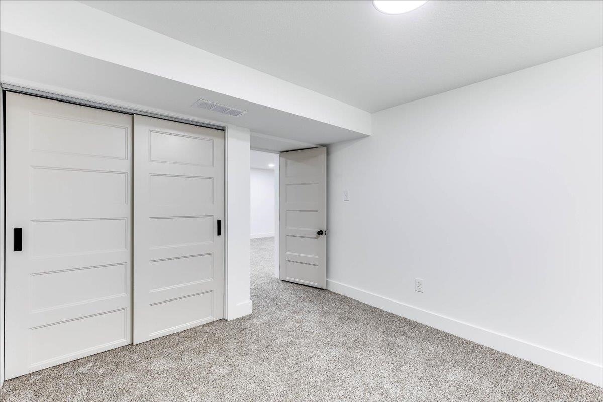 100 S Matson Ave. Property Photo 26