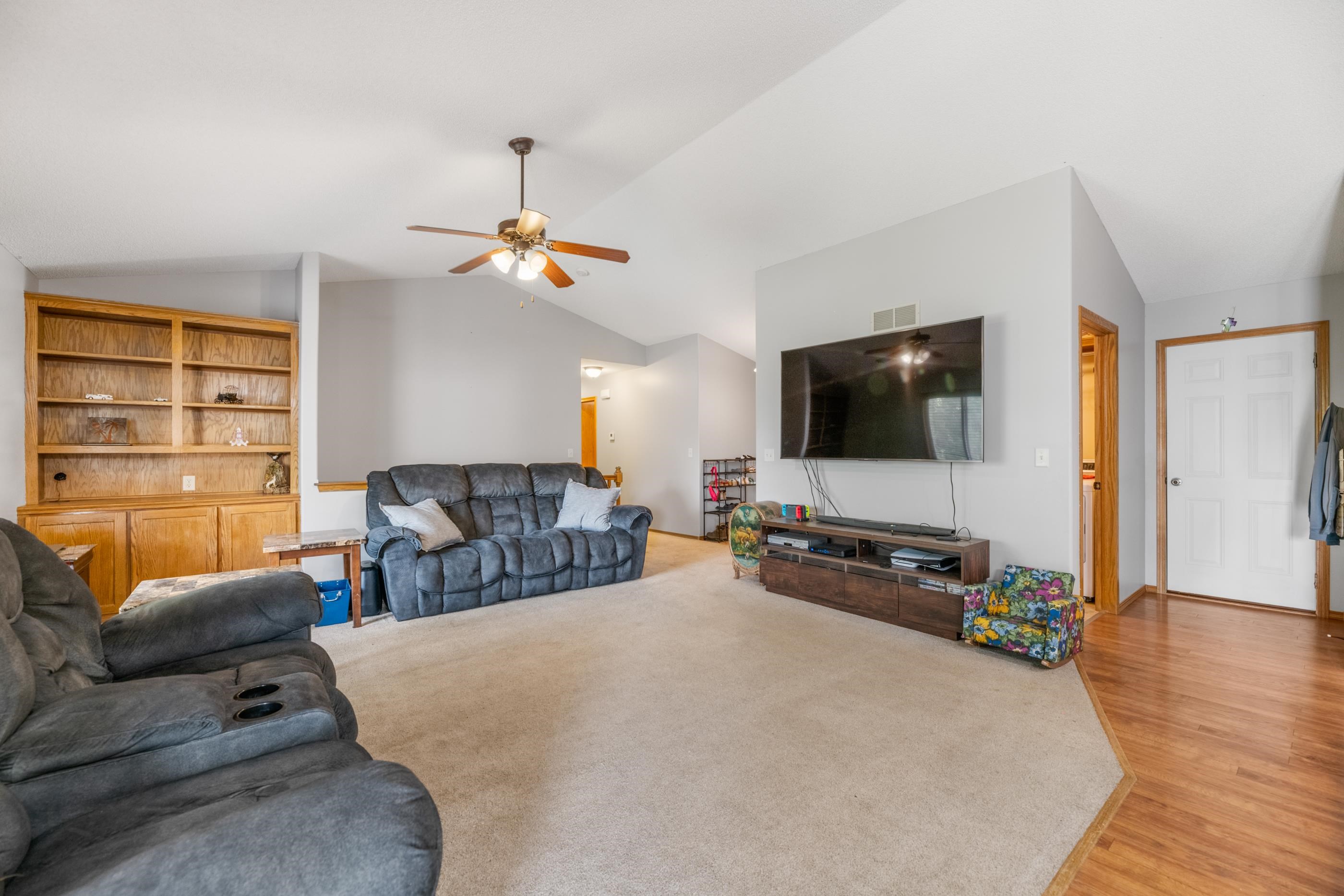 3542 N Lake Ridge Ct Property Photo 6