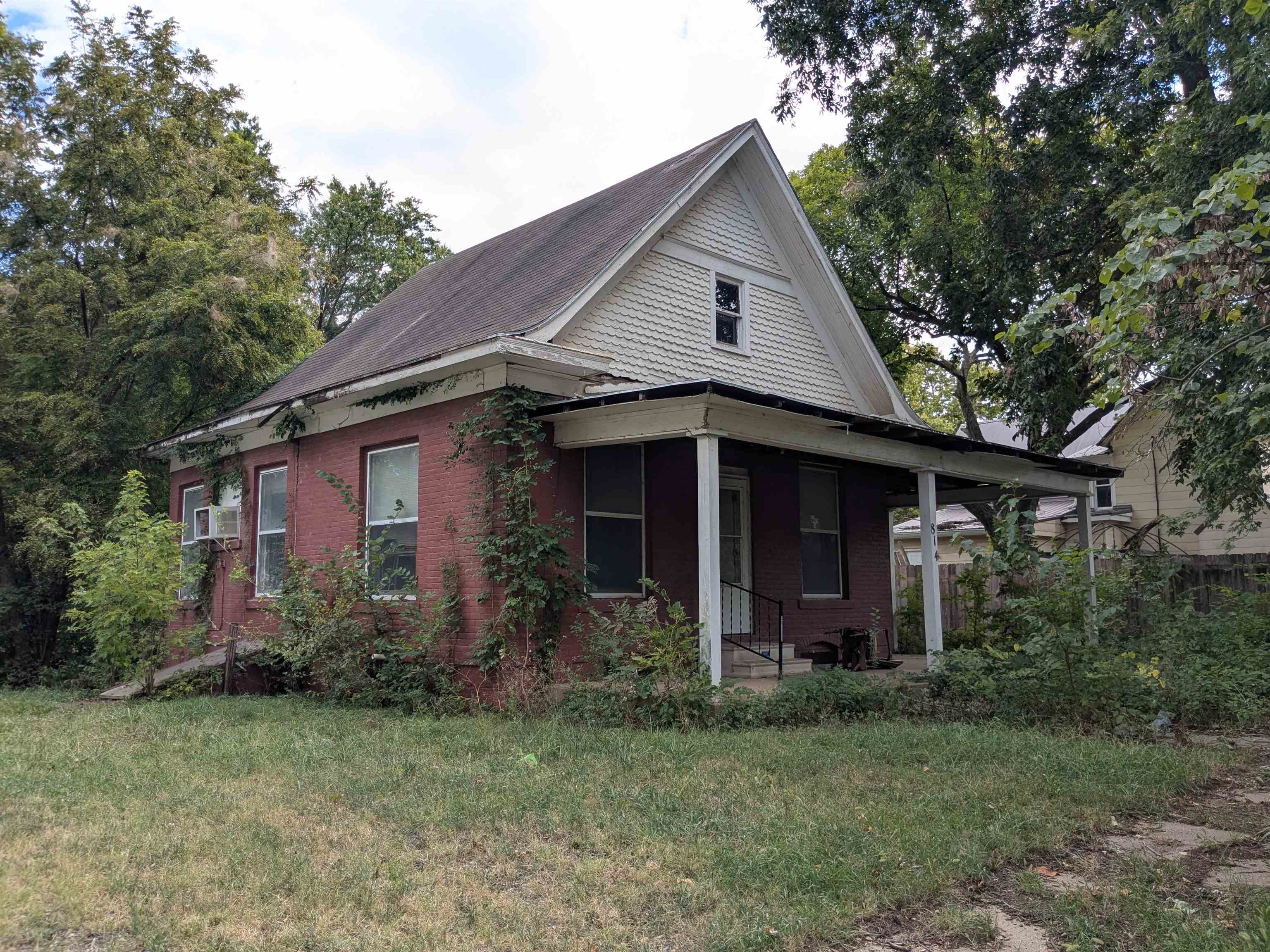 814 Walton Property Photo 1