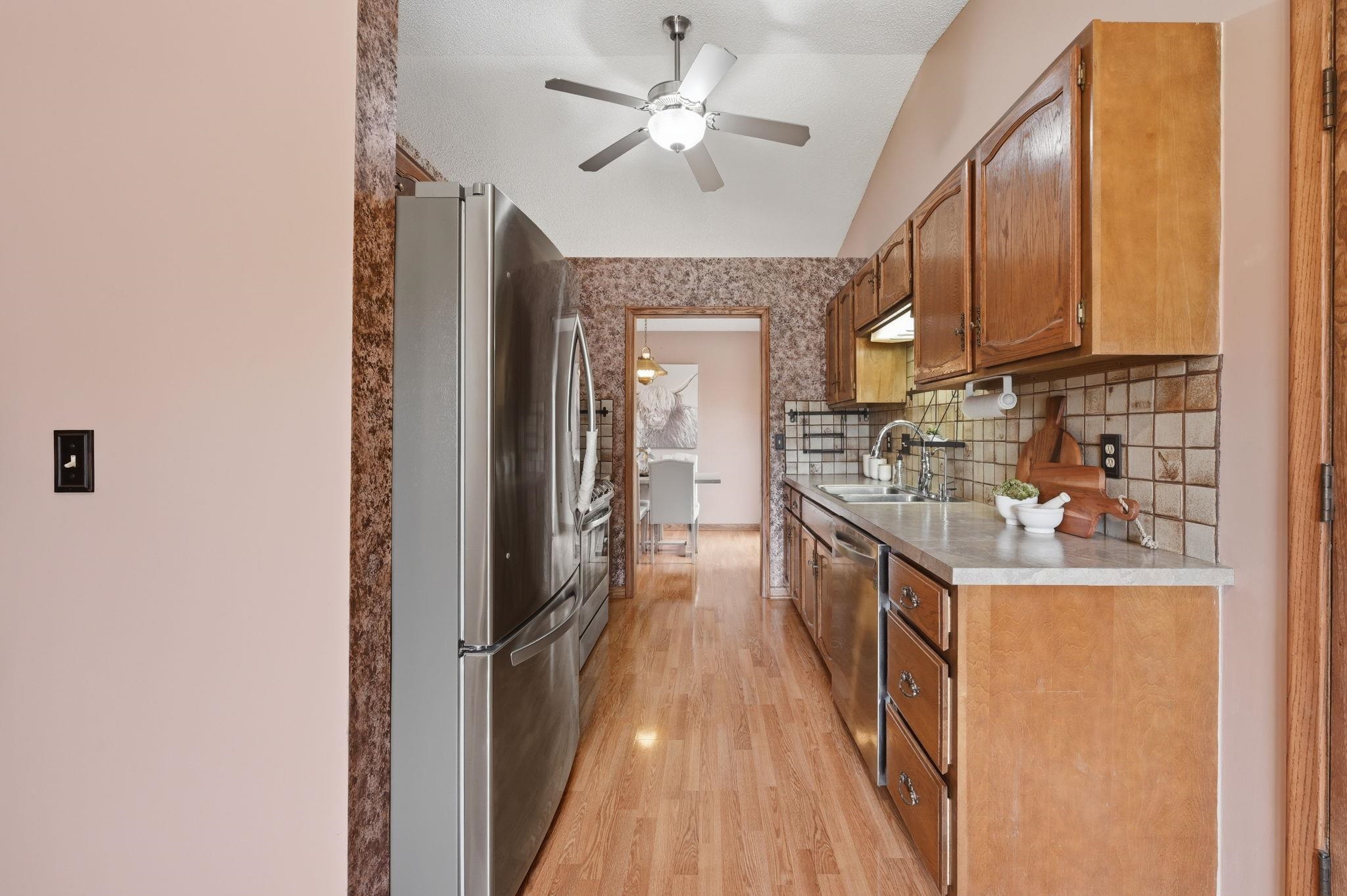 1837 N Reca Property Photo 9