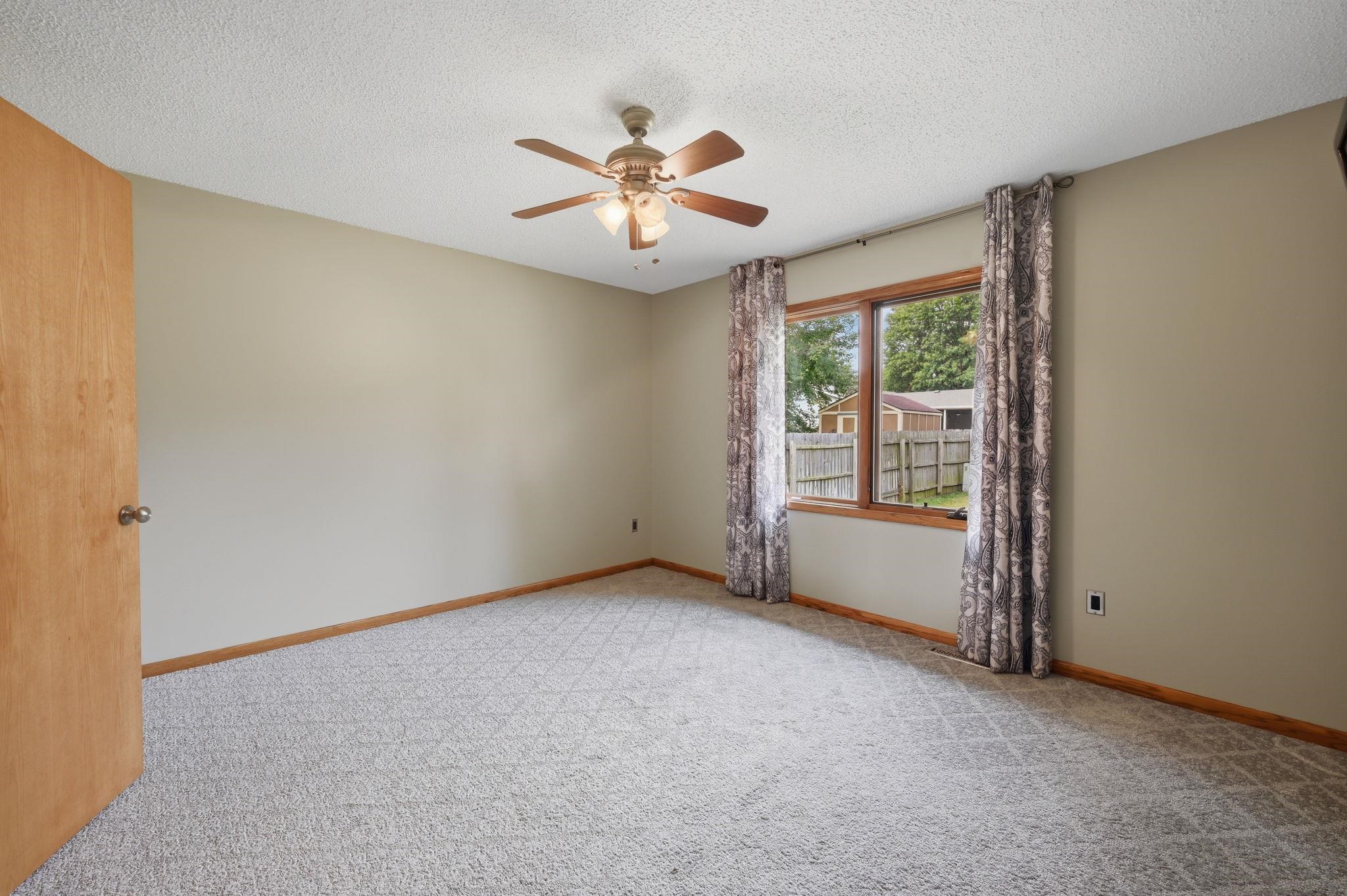 1837 N Reca Property Photo 18