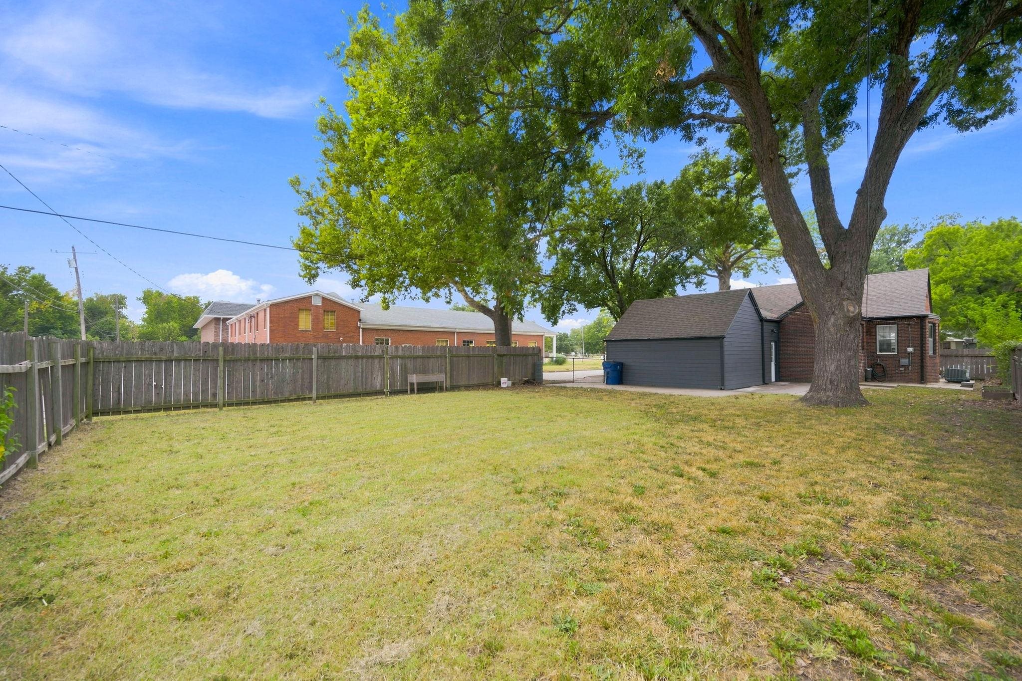 556 S Poplar Street Property Photo 32