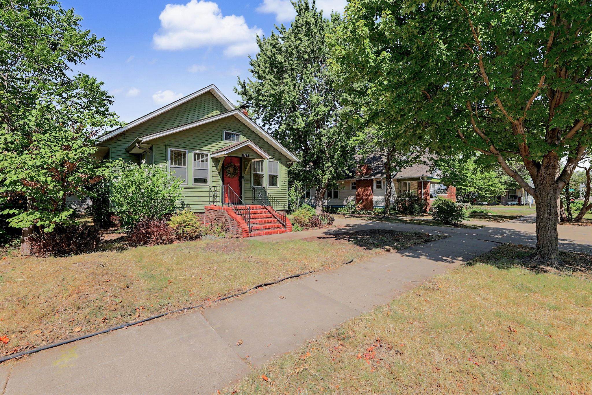 717 N High Property Photo 3