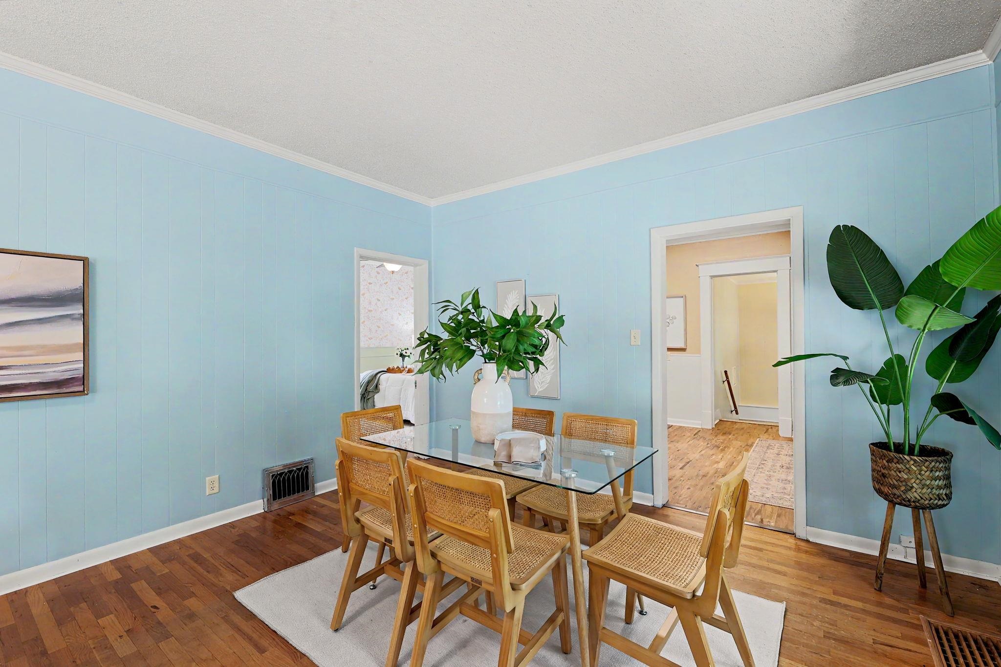 717 N High Property Photo 12