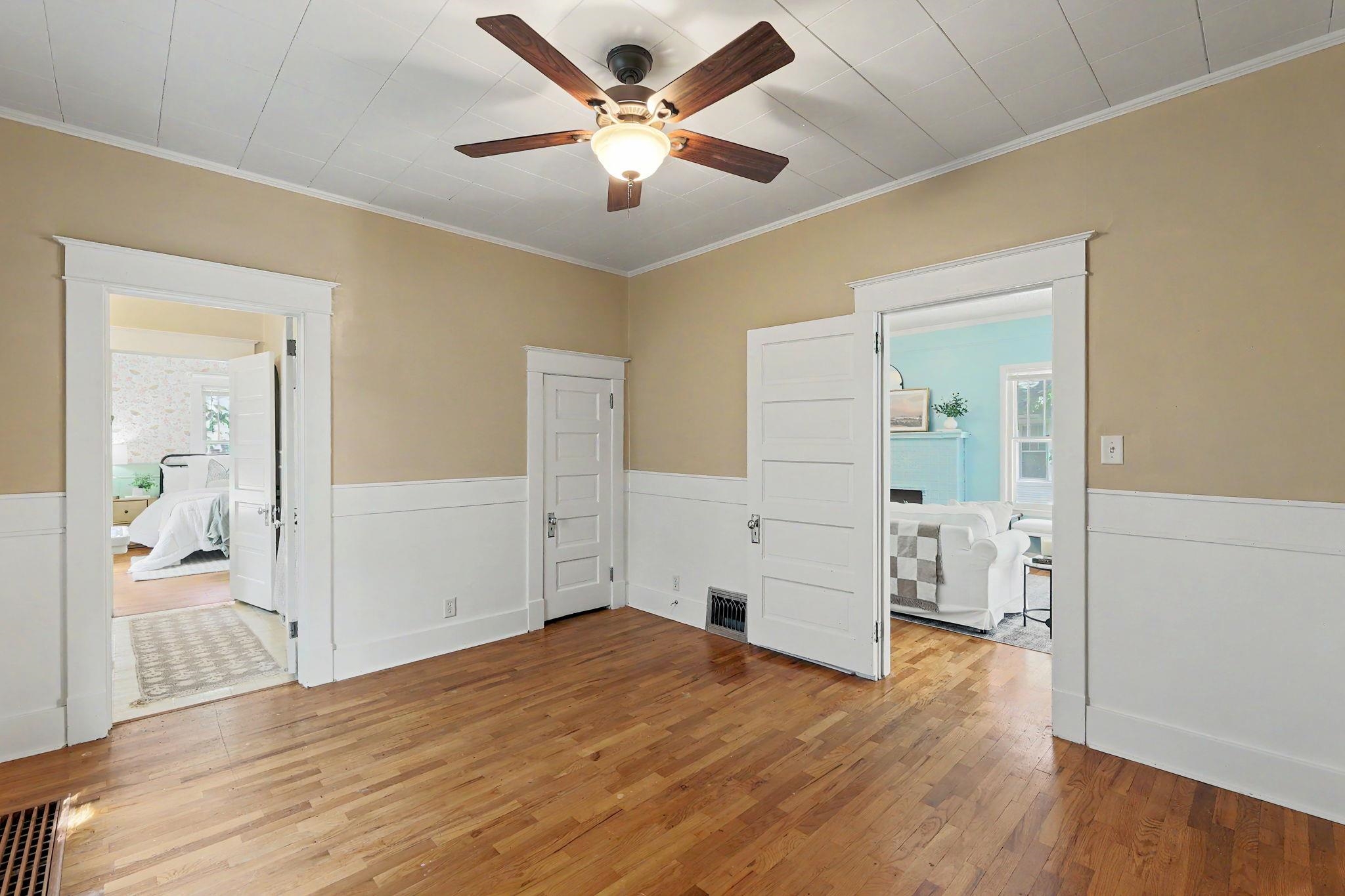 717 N High Property Photo 31