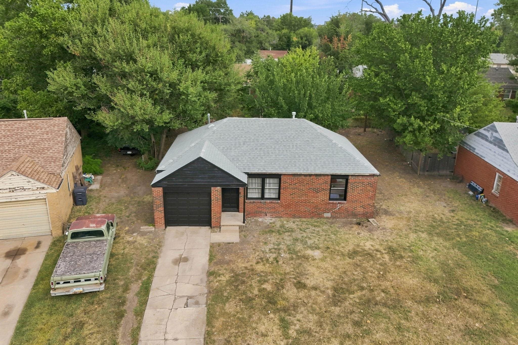 1639 N Kenmar Dr Property Photo 33