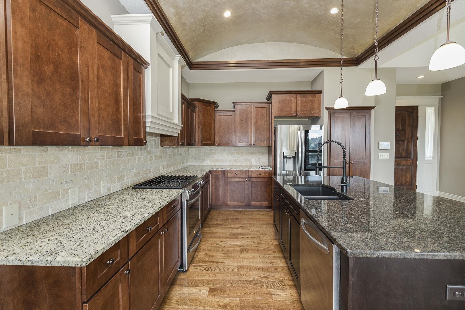 3306 N Chambers St. Property Photo 6