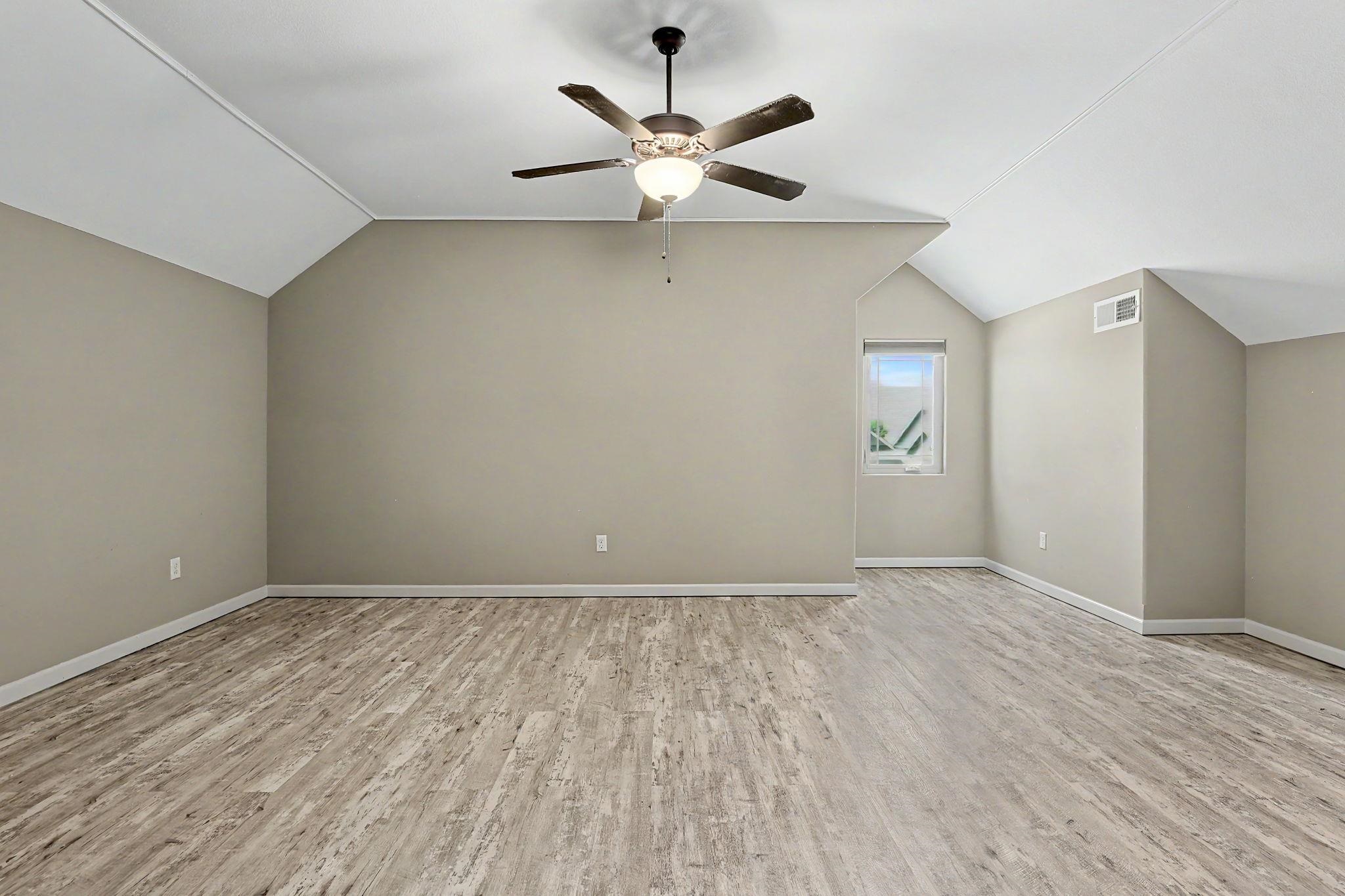 3306 N Chambers St. Property Photo 32