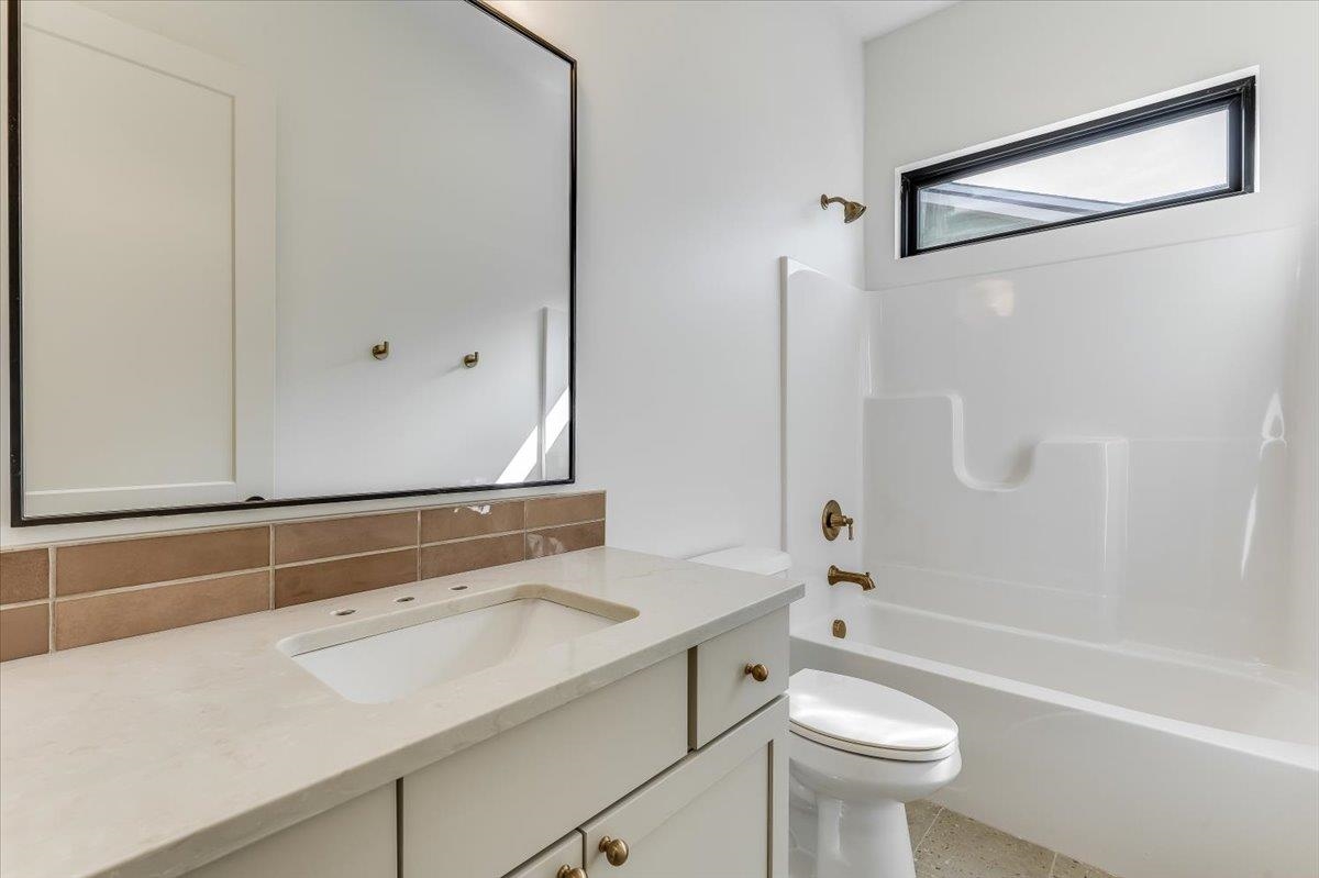 483 N Birkdale Property Photo 12