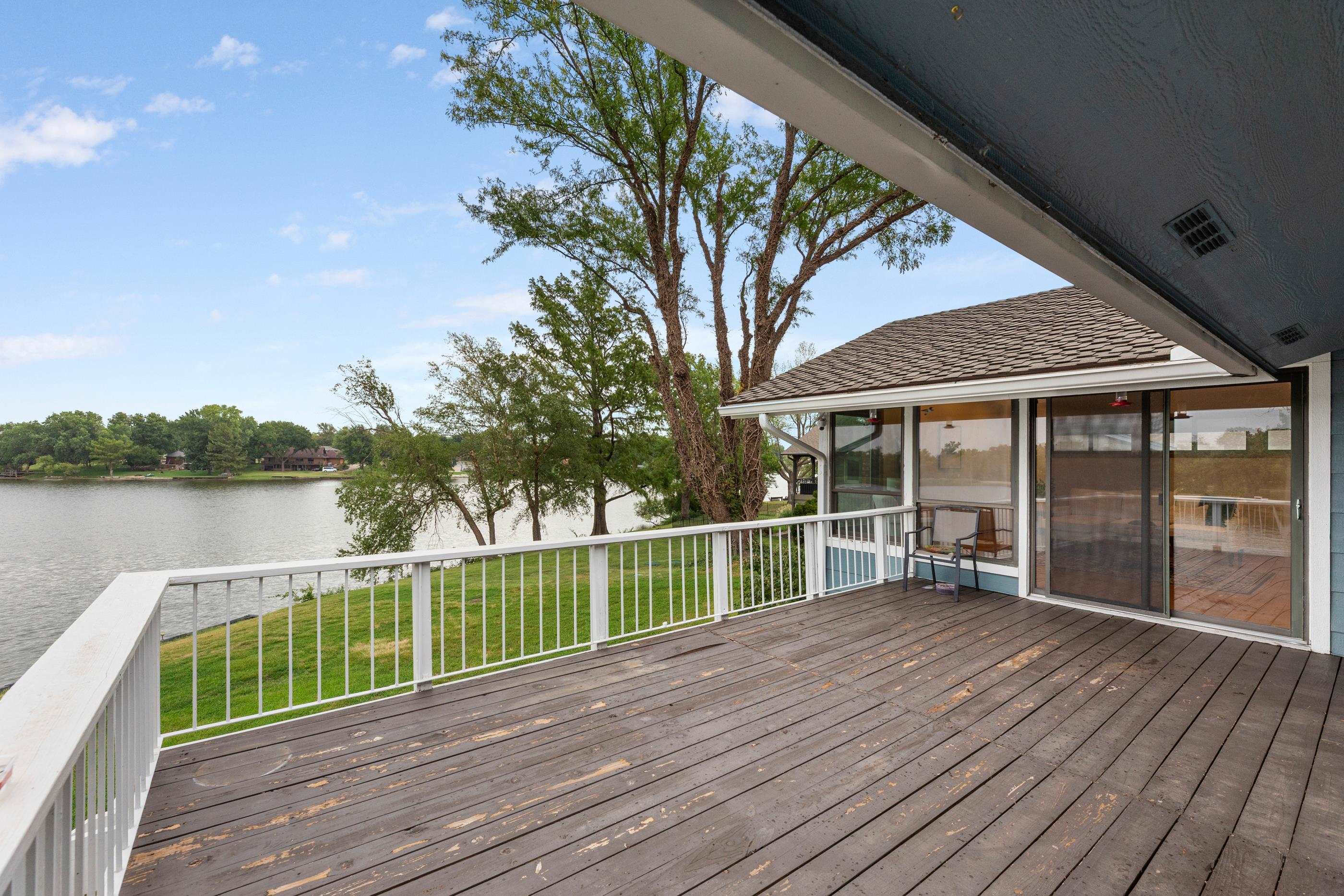 23 S Lakeview Dr Property Photo 5