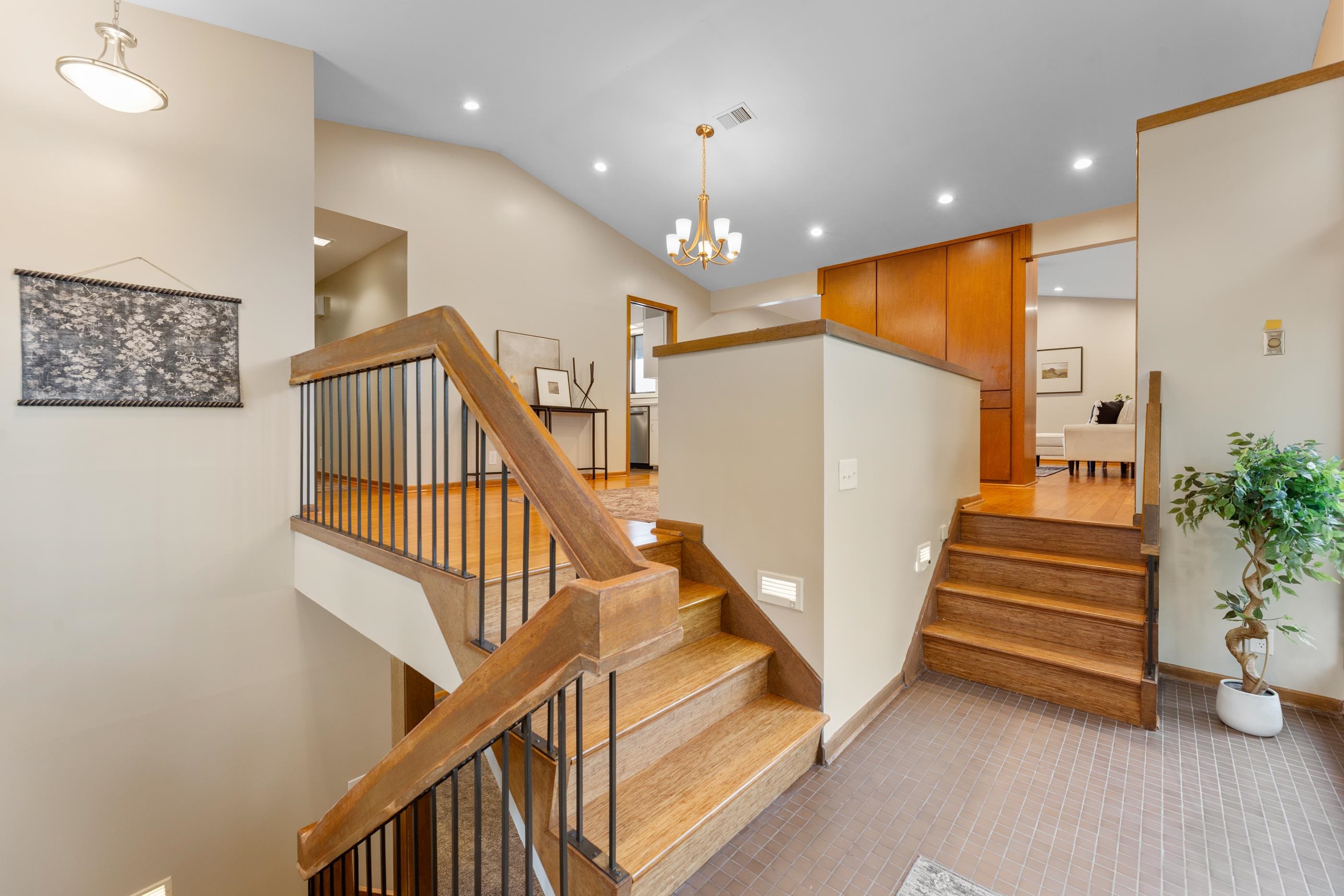 23 S Lakeview Dr Property Photo 6