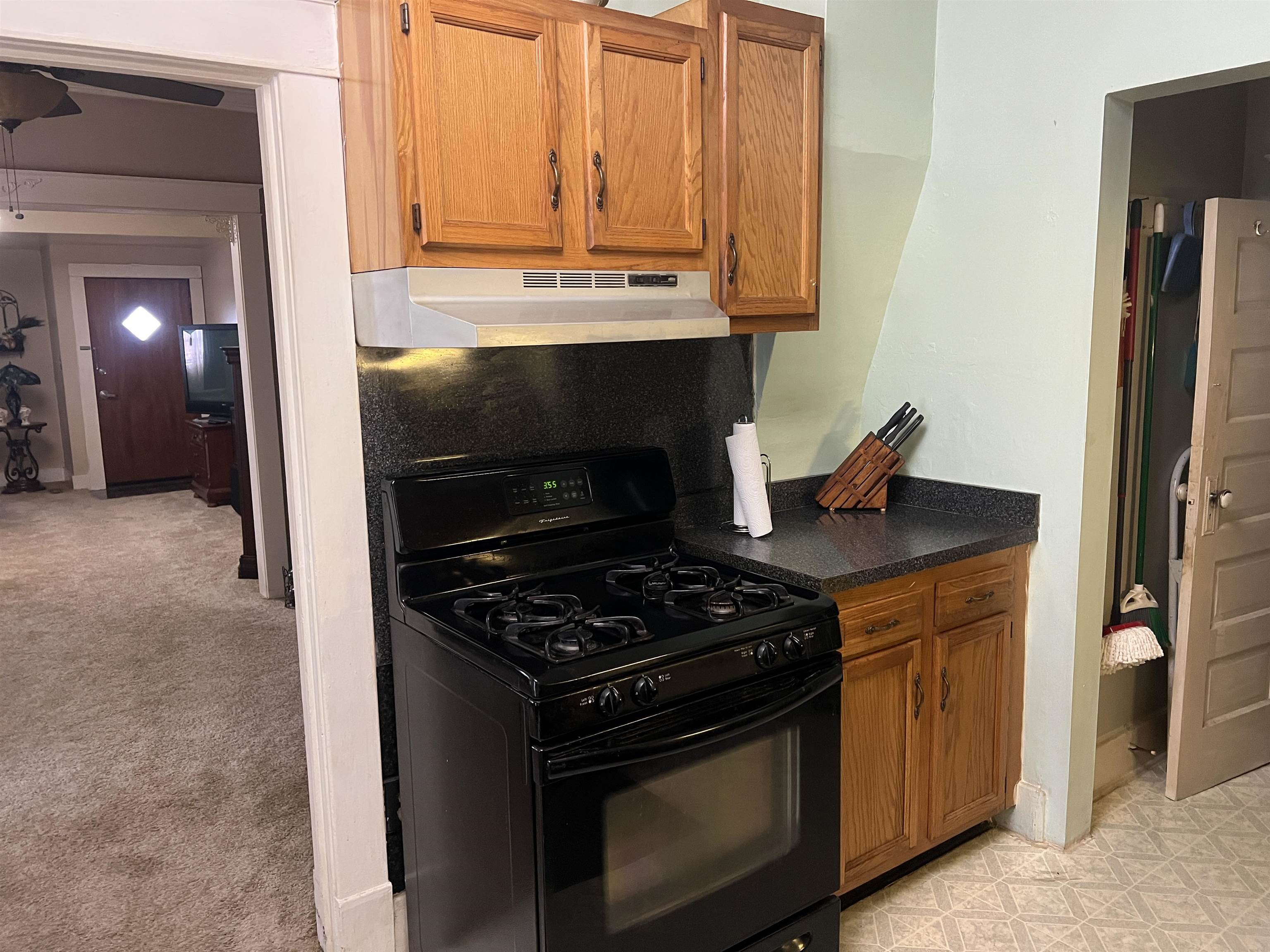 626 S 7 Property Photo 5