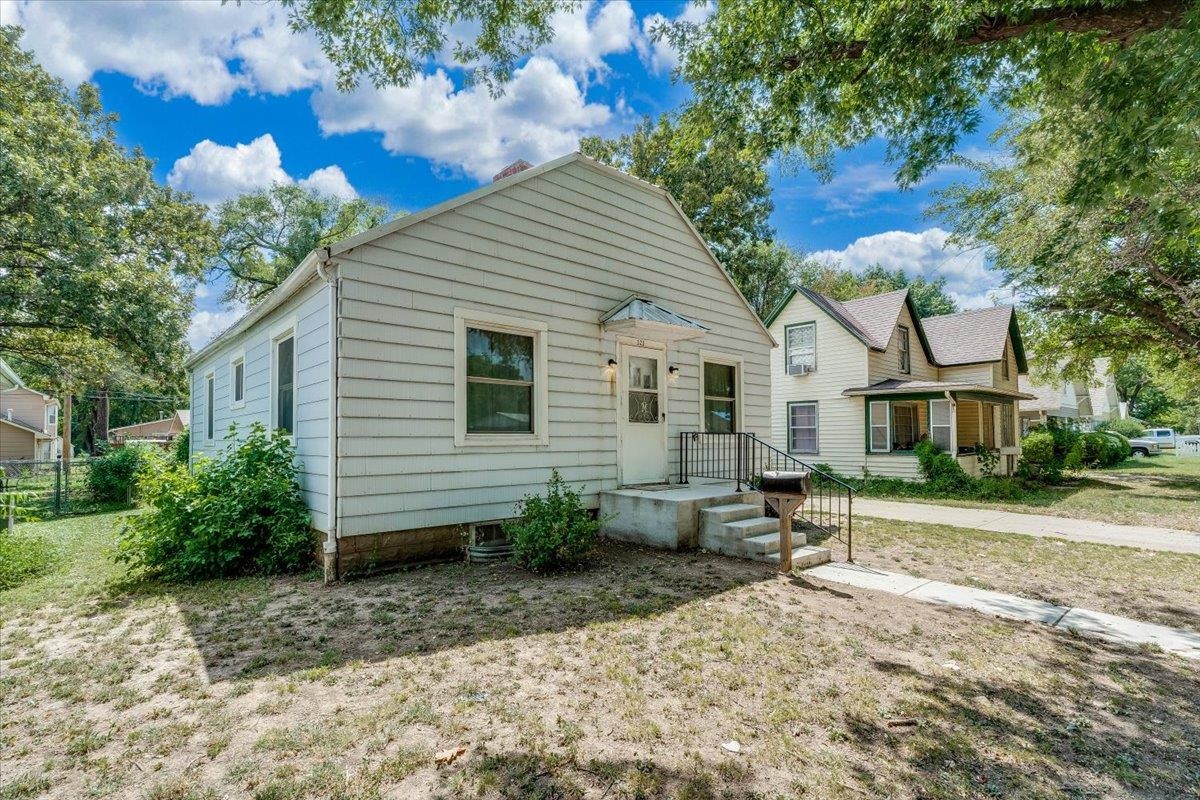 323 E Broadway Property Photo 25