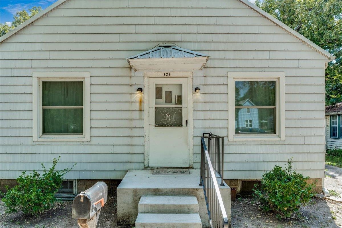 323 E Broadway Property Photo 26