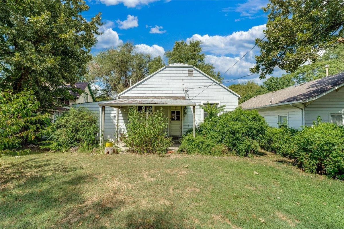 323 E Broadway Property Photo 28
