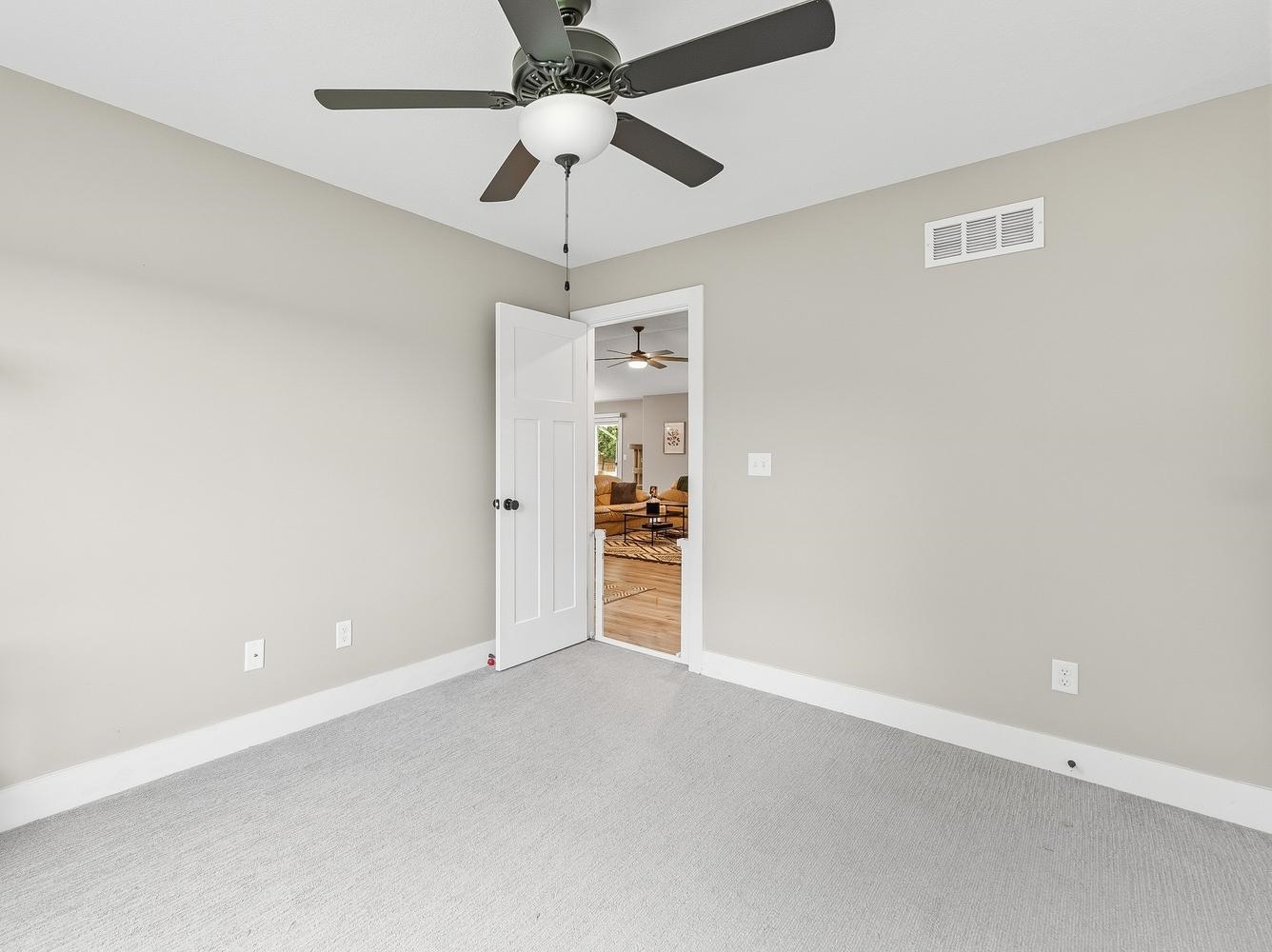 4602 N Steeds Crossing Property Photo 19